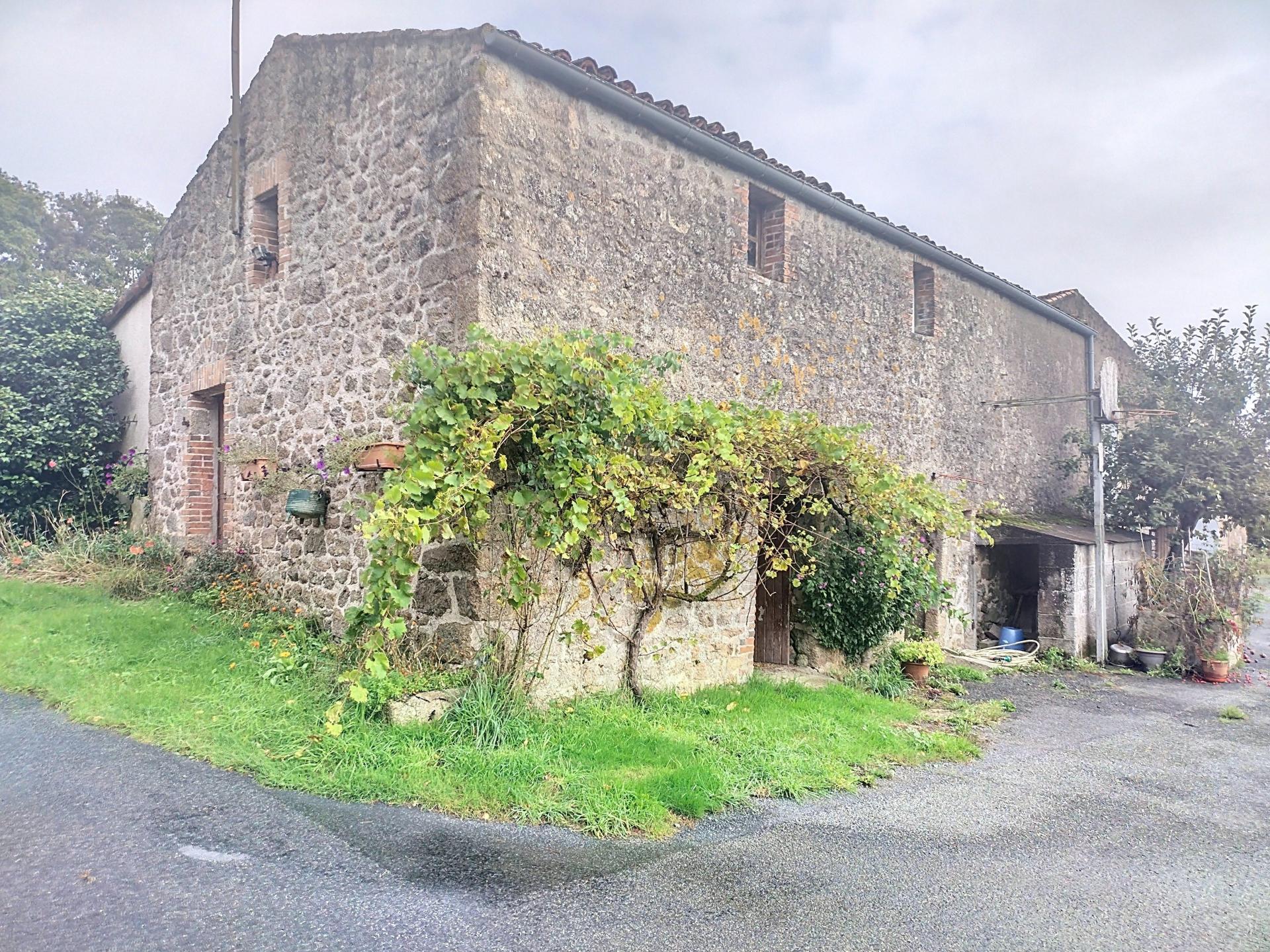 Photo 6 of the listing.