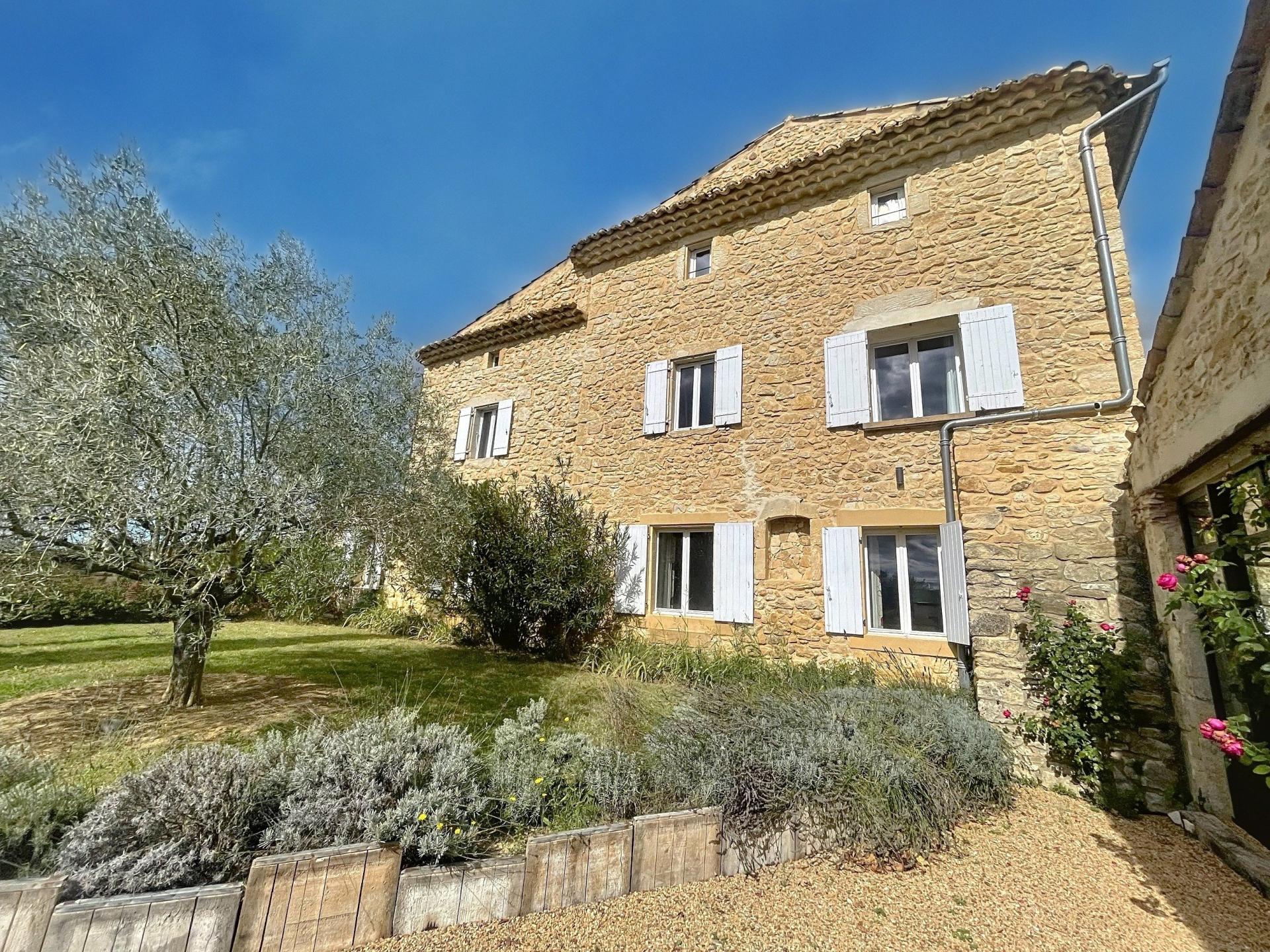 Photo 22 of the listing.