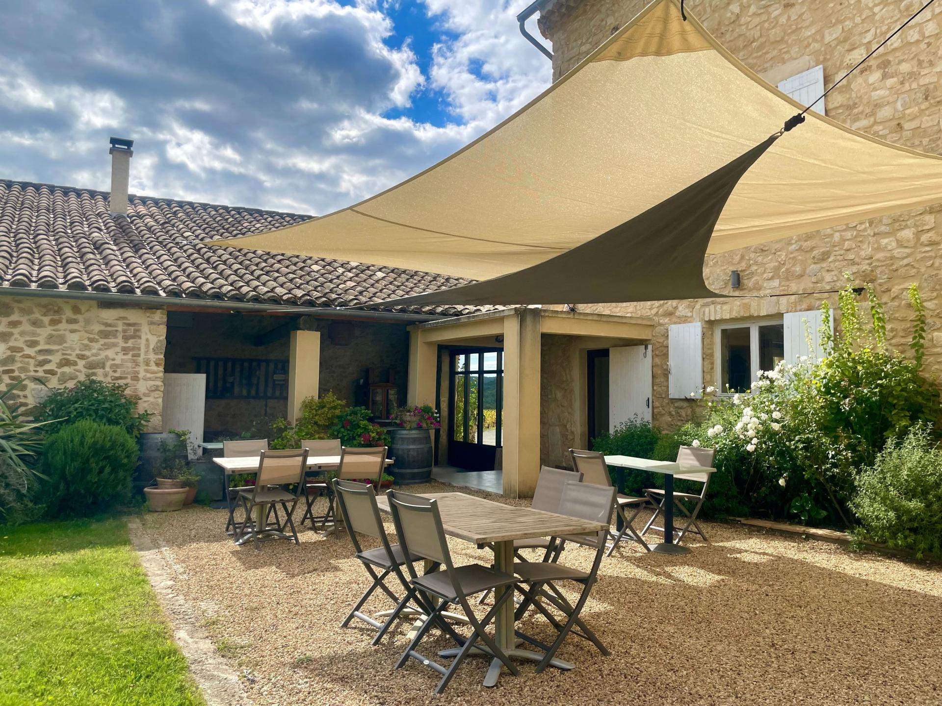 Photo 10 of the listing.