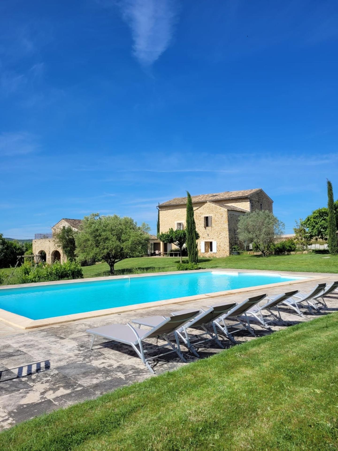 Photo 19 of the listing.