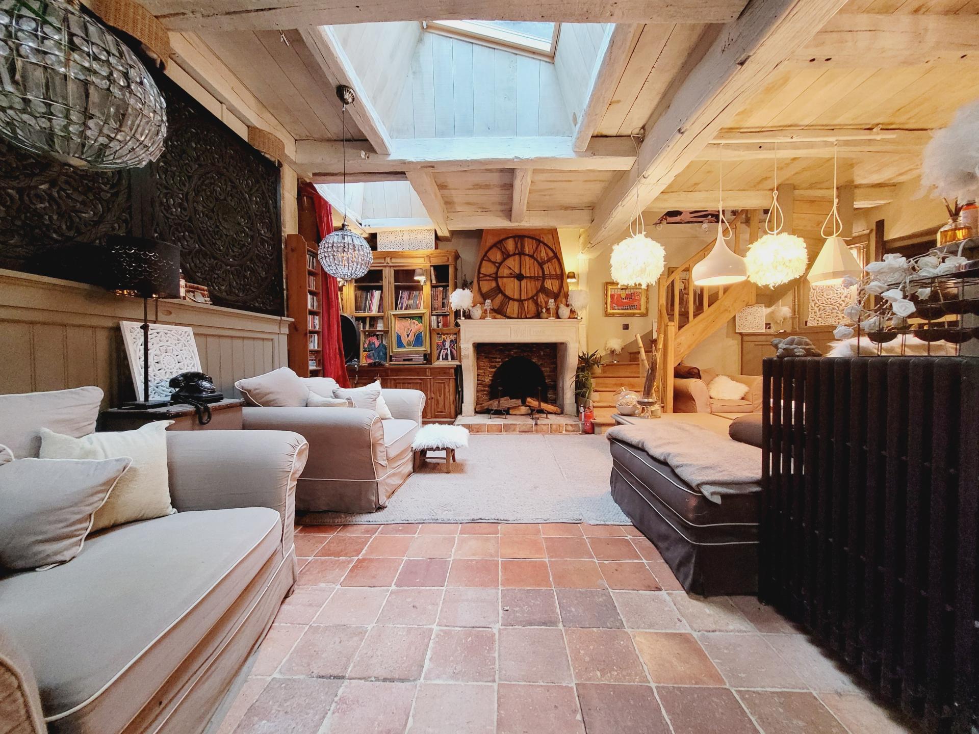 Photo 9 of the listing.