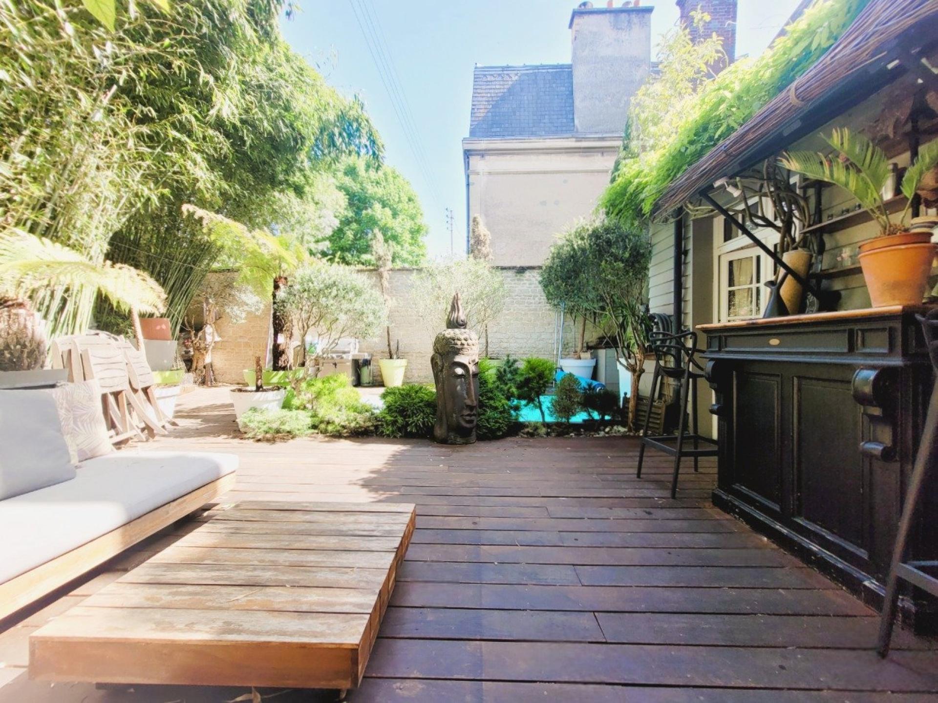 Photo 3 of the listing.