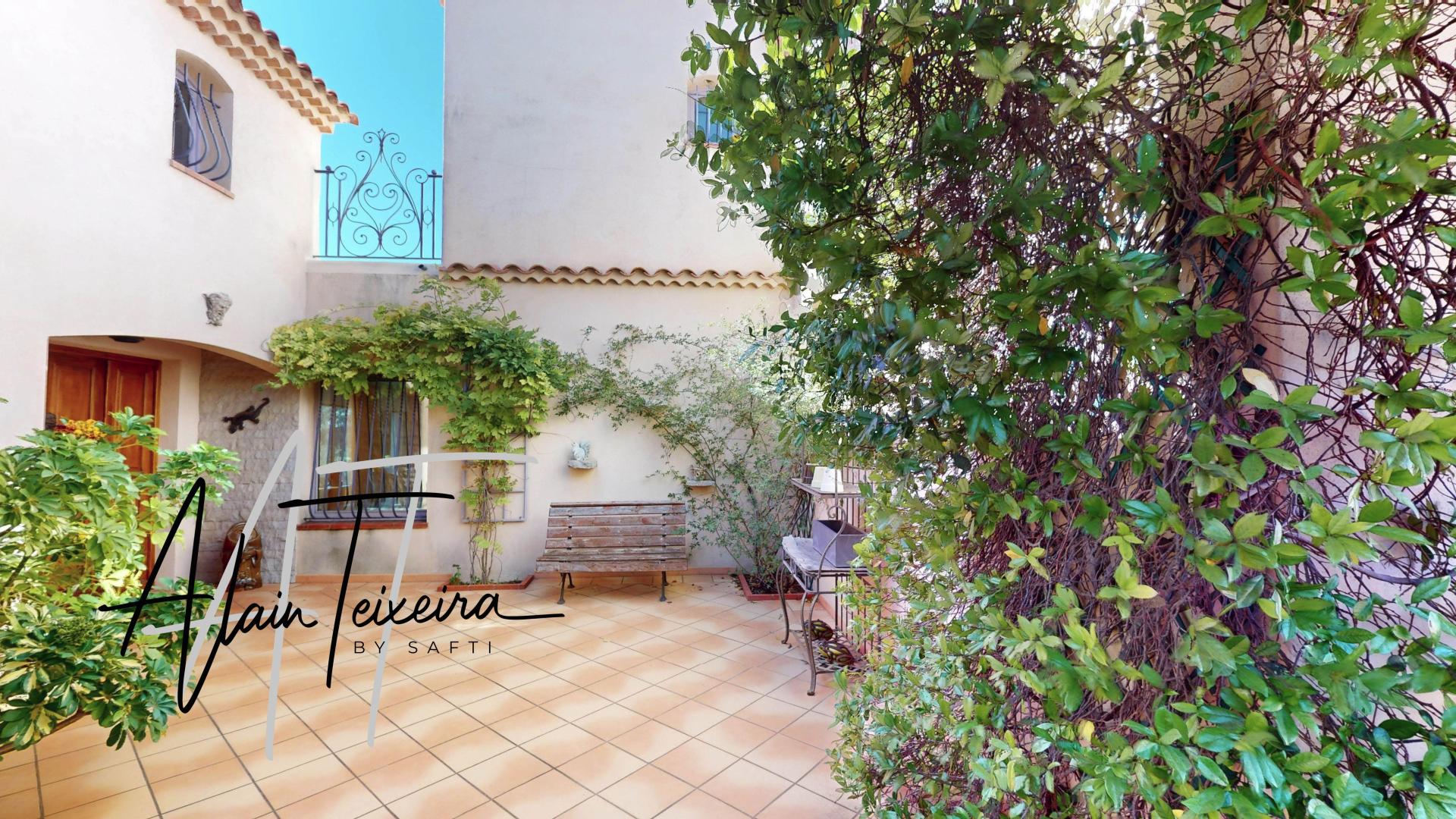 Photo 11 of the listing.