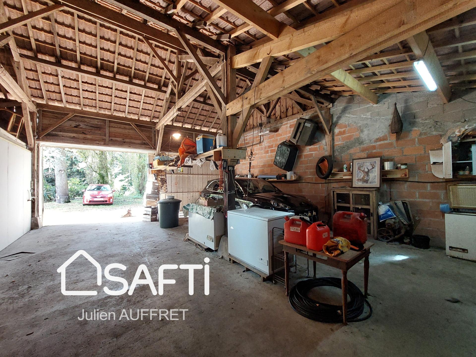 Photo 11 of the listing.