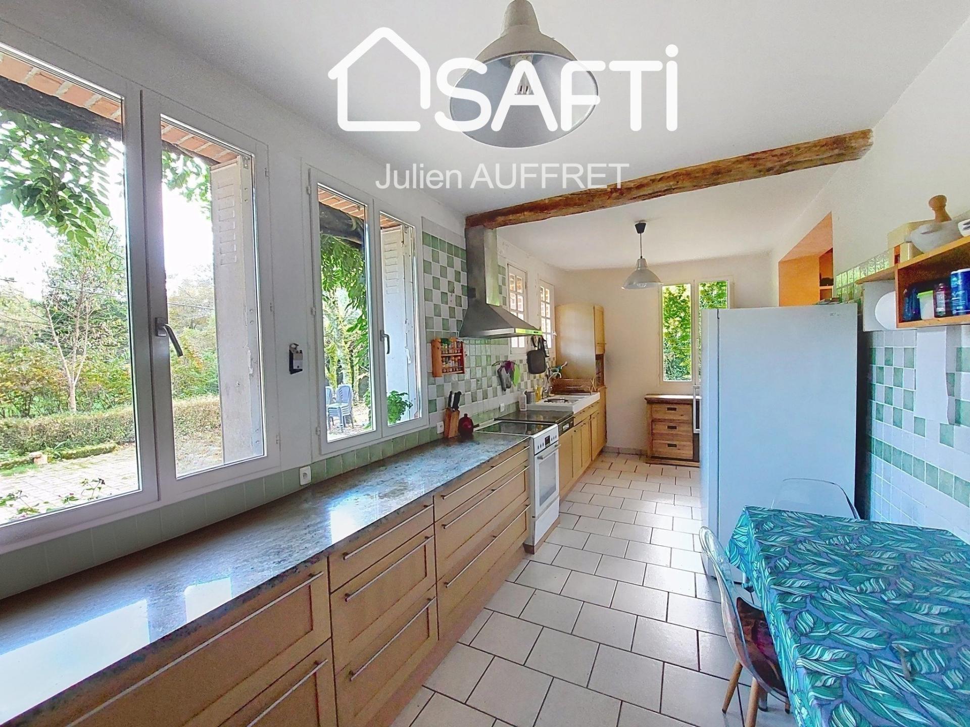 Photo 6 of the listing.