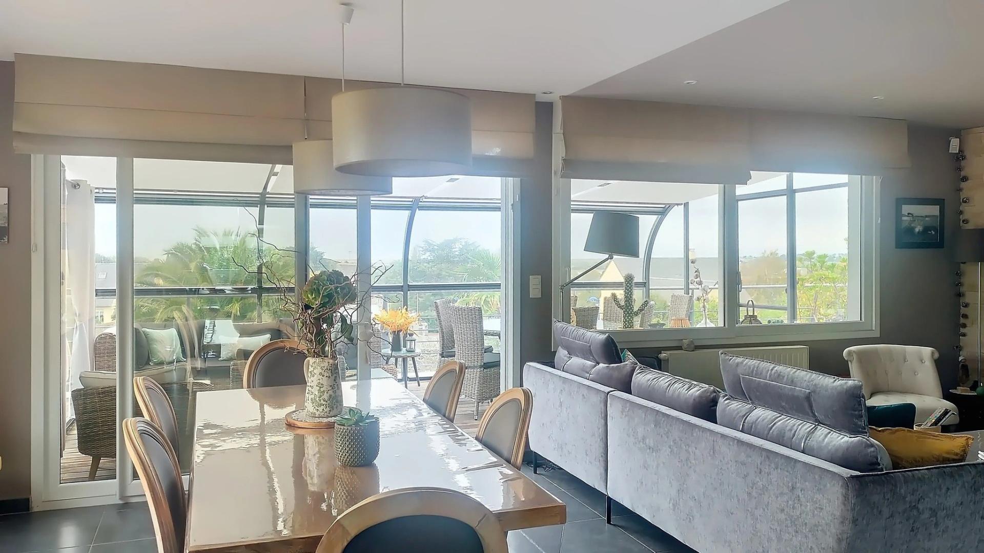 Photo 4 of the listing.