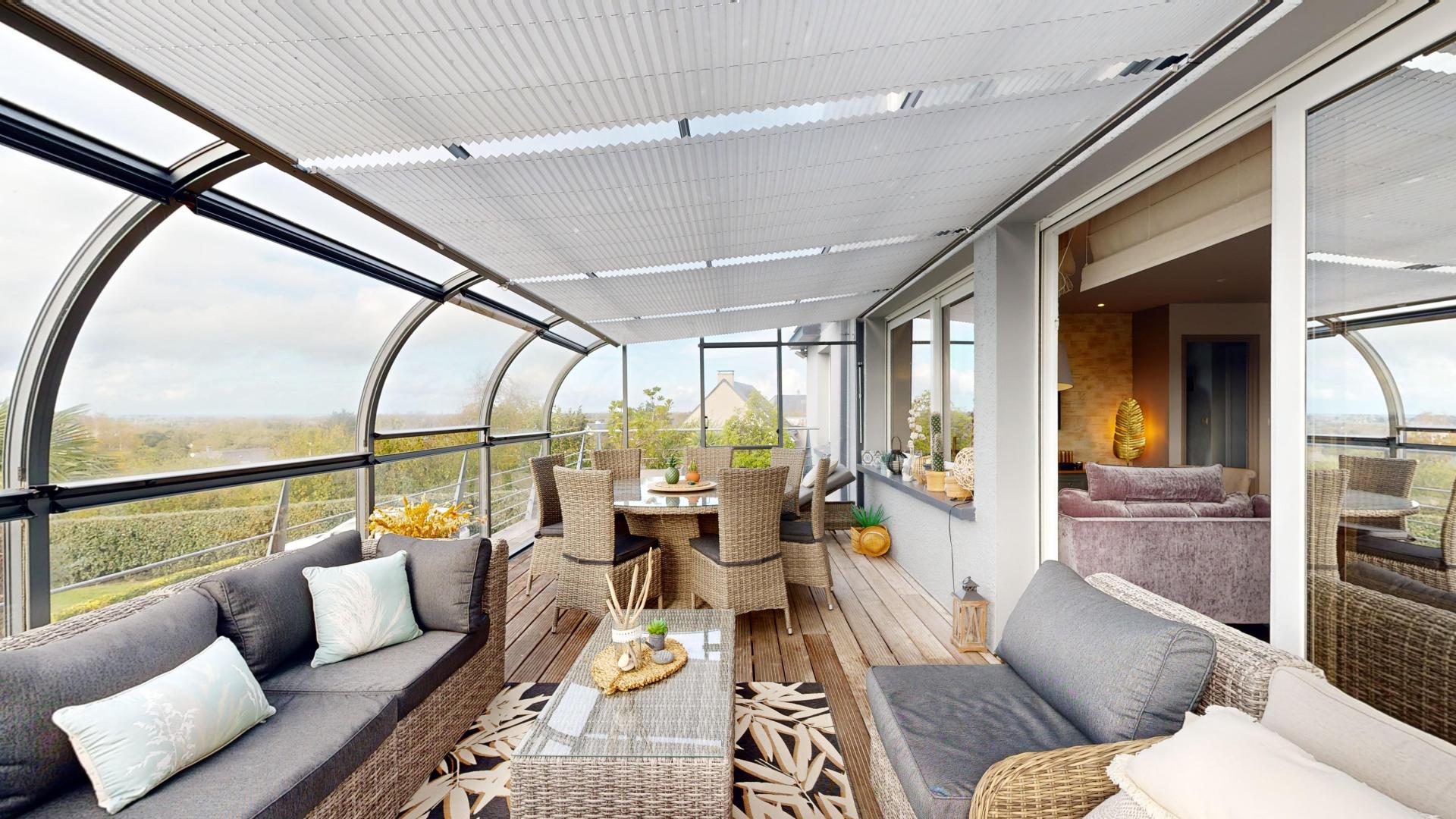 Photo 5 of the listing.