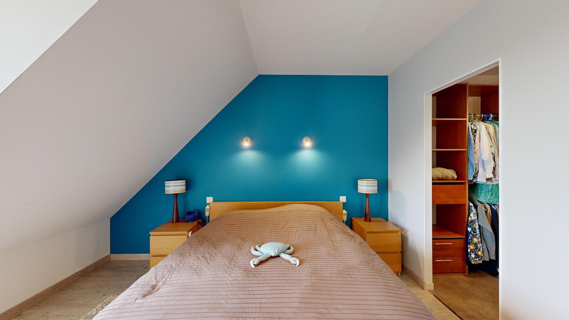 Photo 15 of the listing.