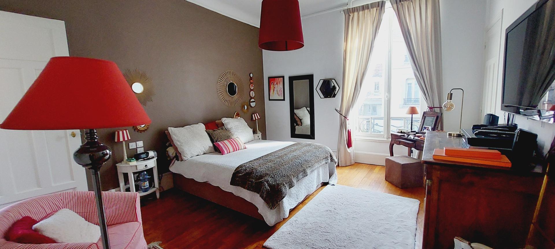 Photo 14 of the listing.