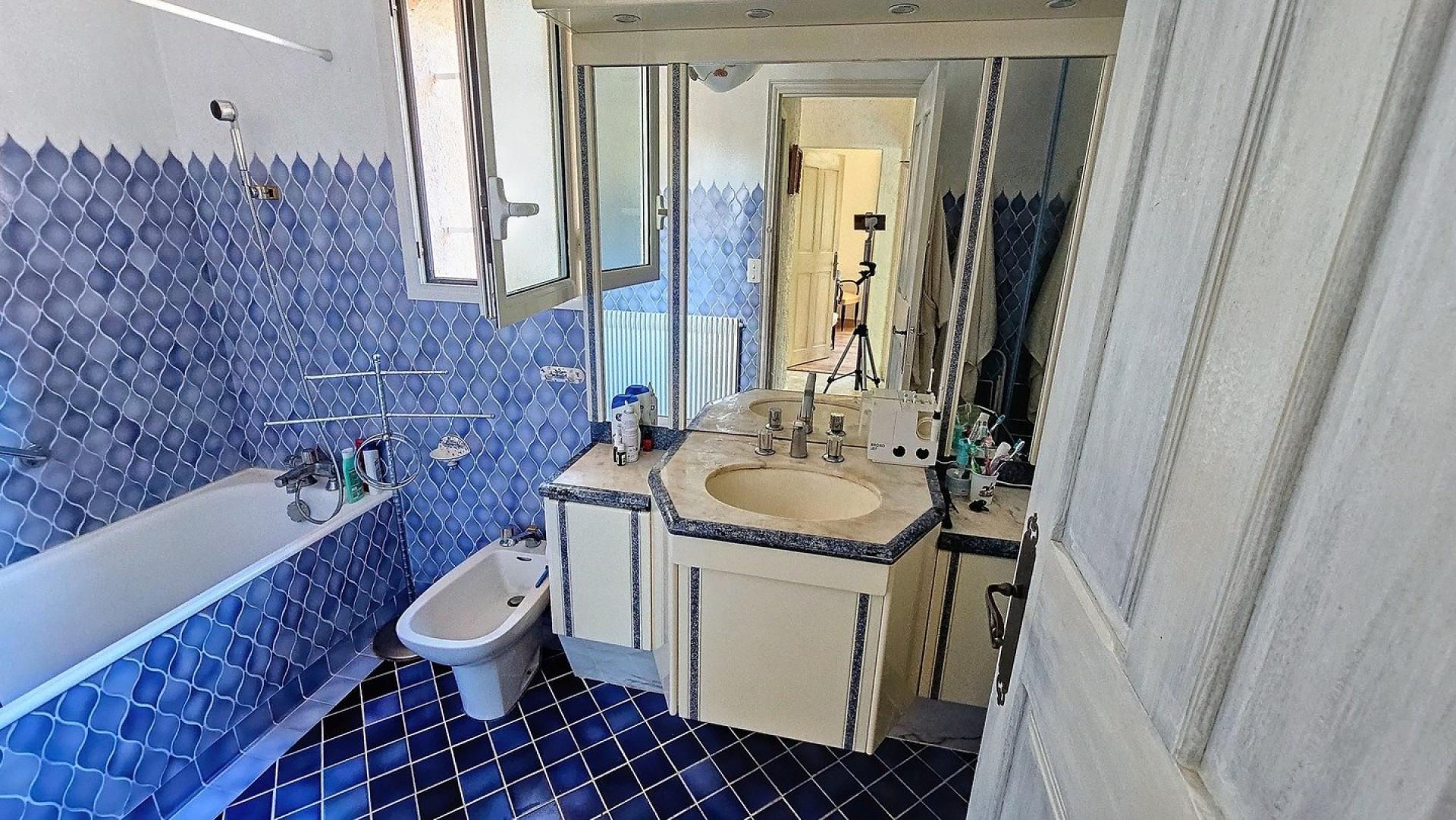 Photo 18 of the listing.