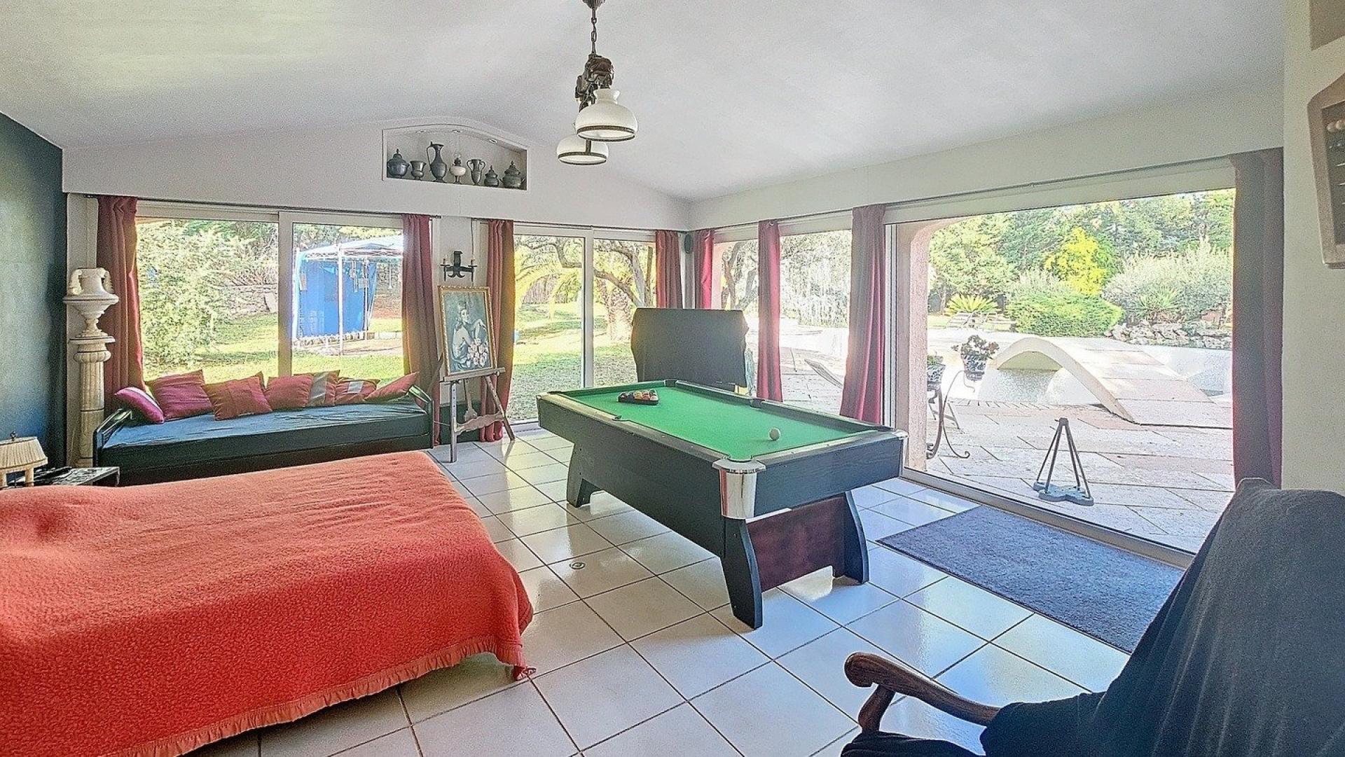 Photo 15 of the listing.