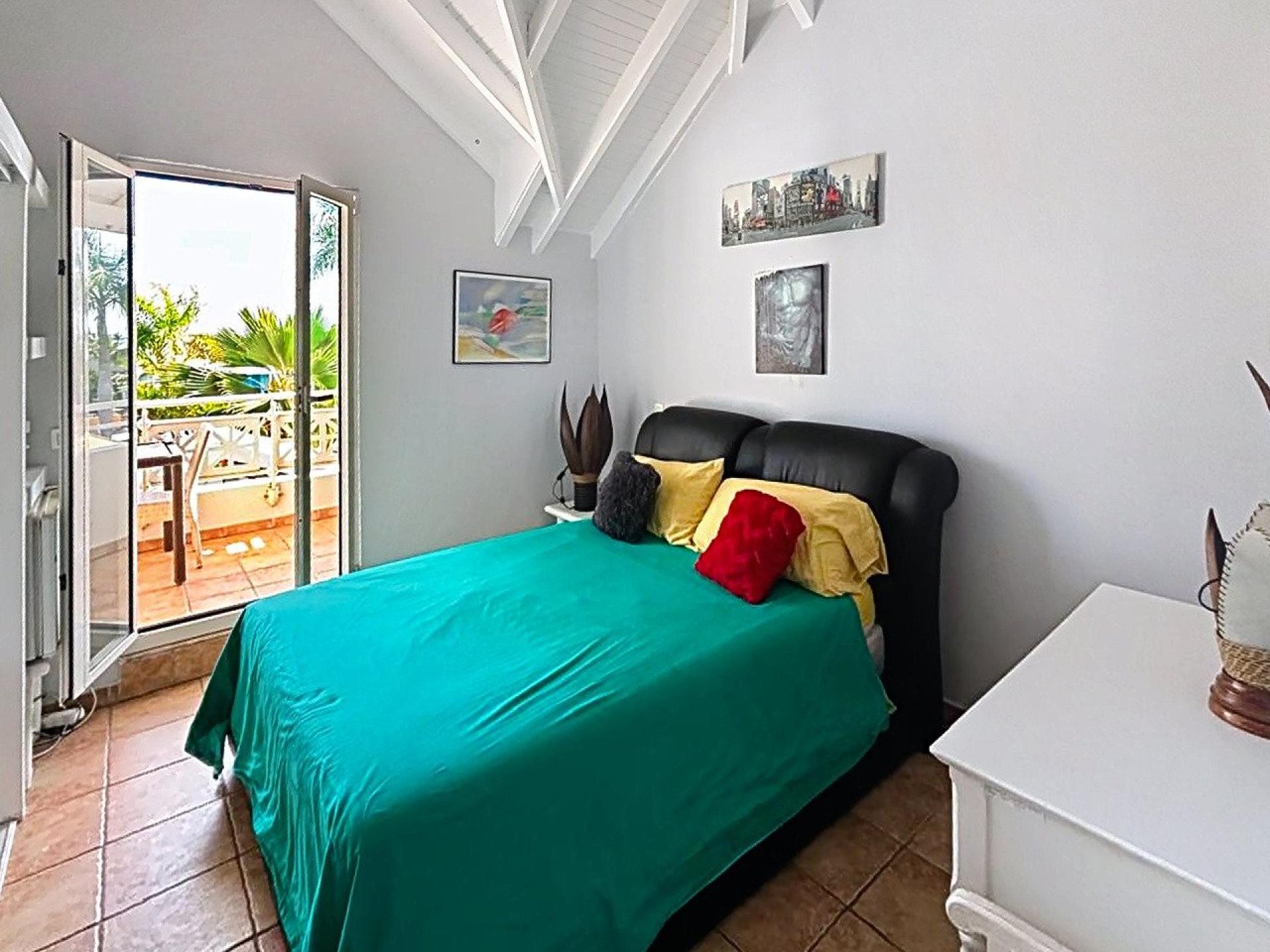 Photo 6 of the listing.