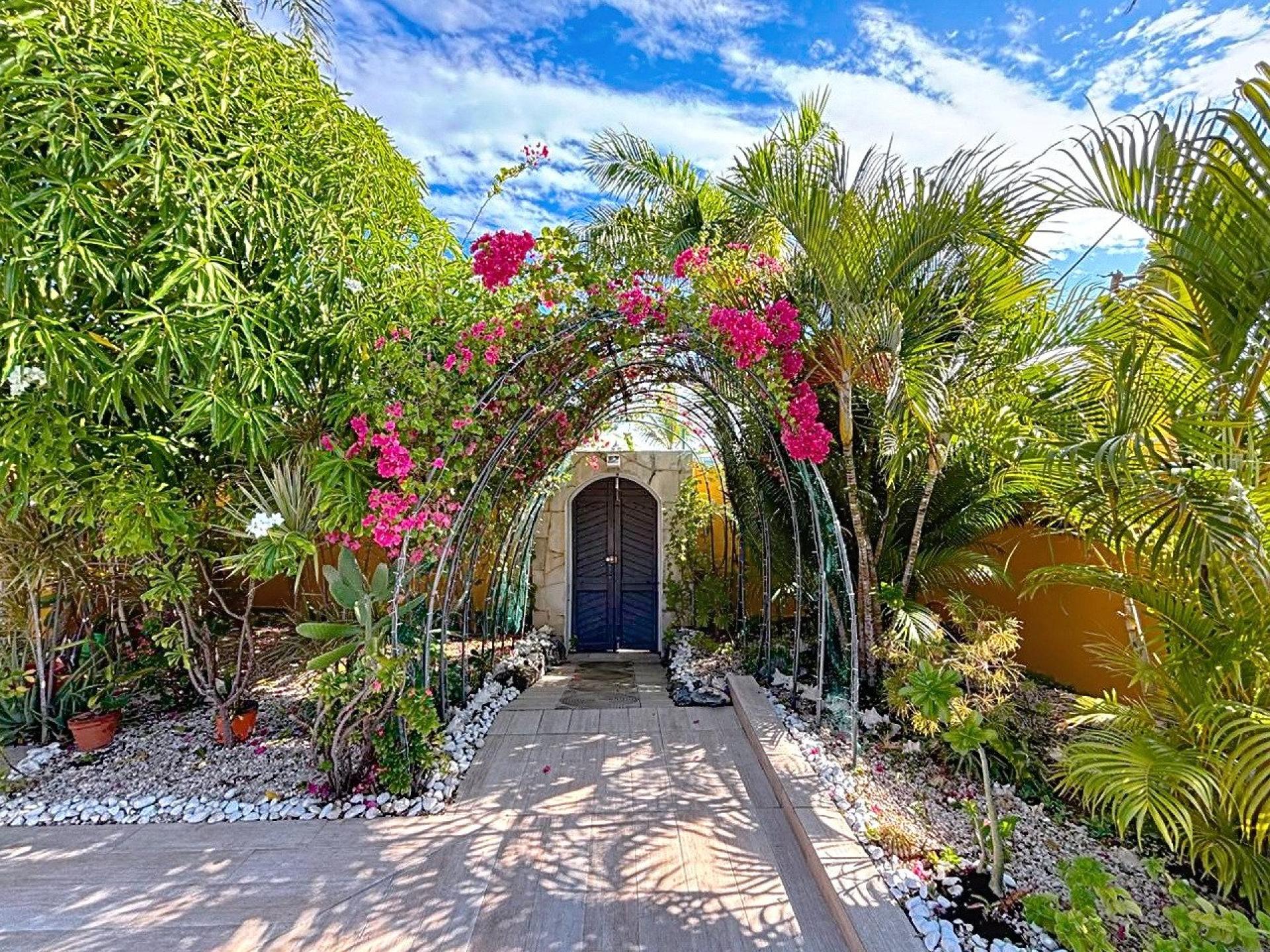 Photo 10 of the listing.