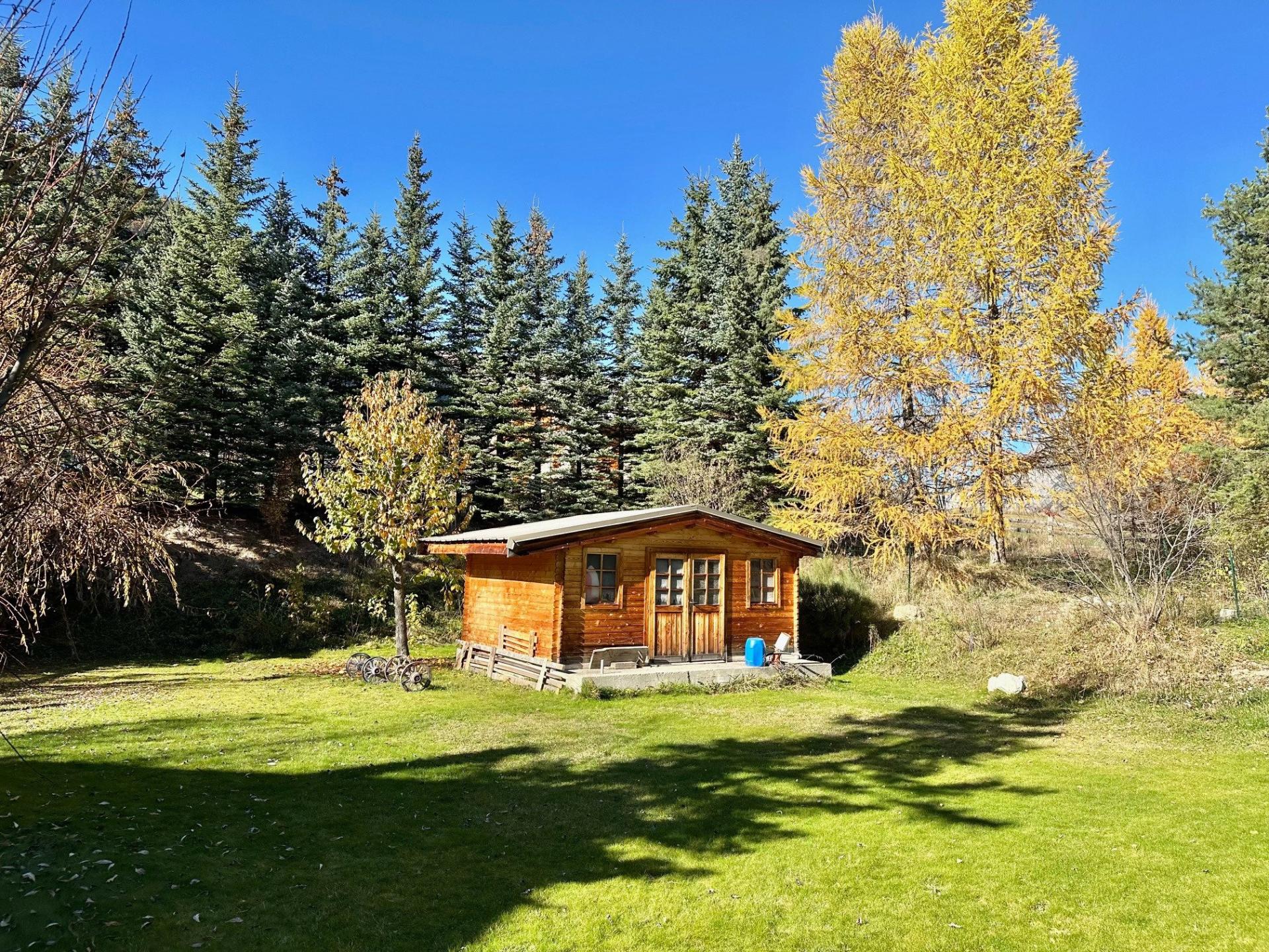 Photo 5 of the listing.