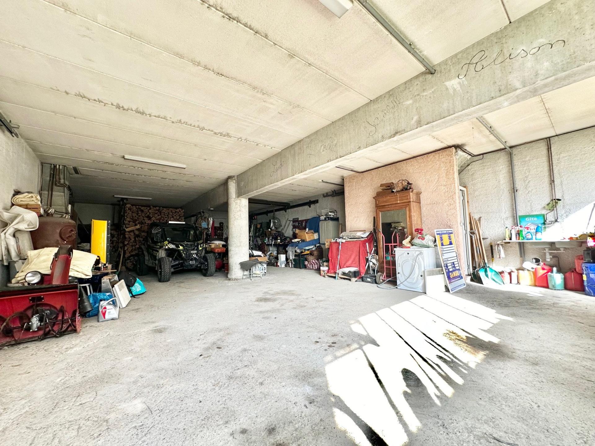 Photo 8 of the listing.