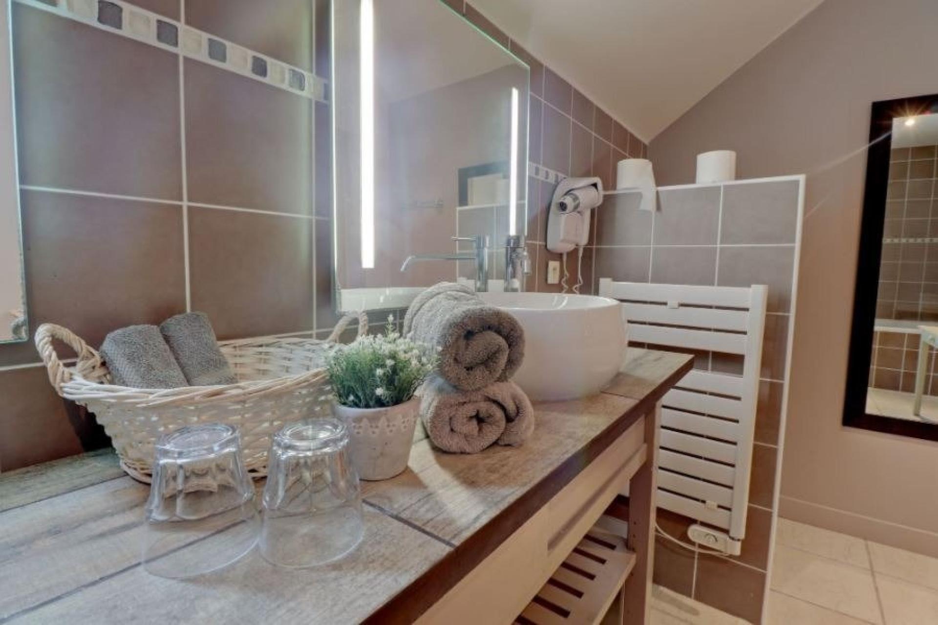 Photo 41 de l'annonce.