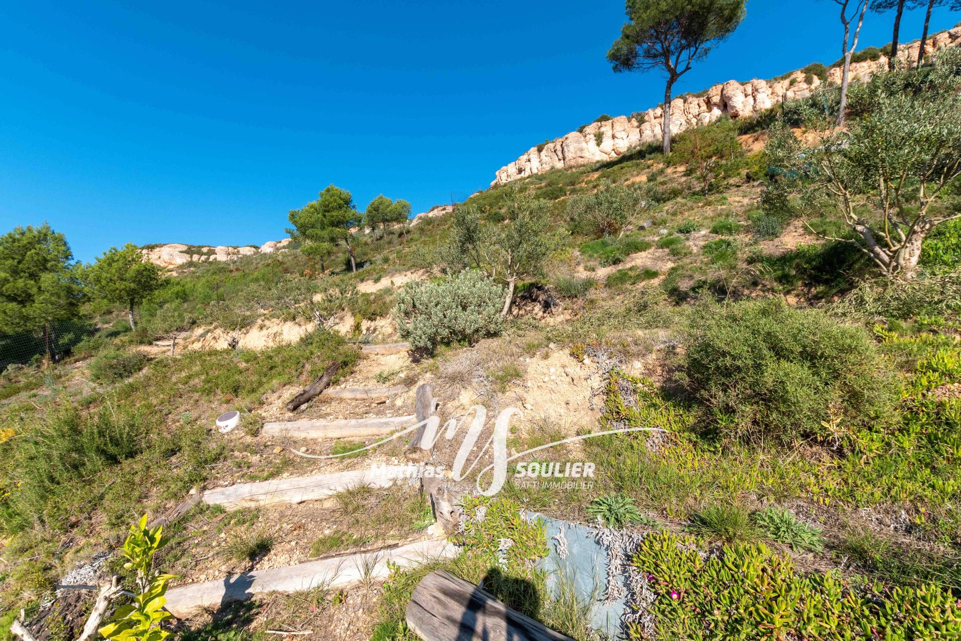 Photo 22 of the listing.