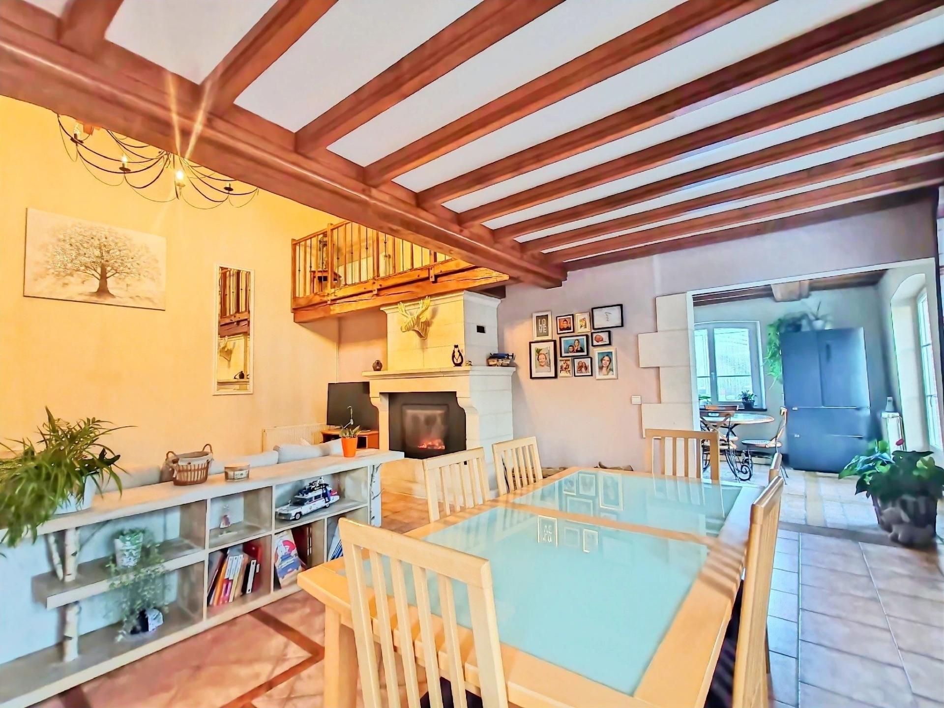 Photo 8 of the listing.