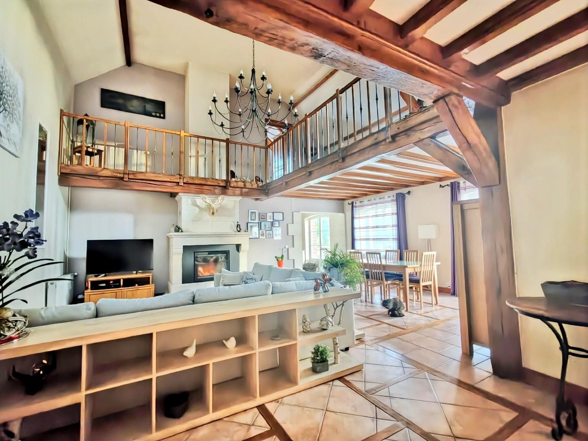 Photo 5 of the listing.