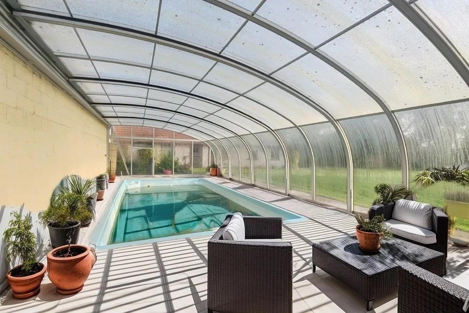 Photo 4 of the listing.