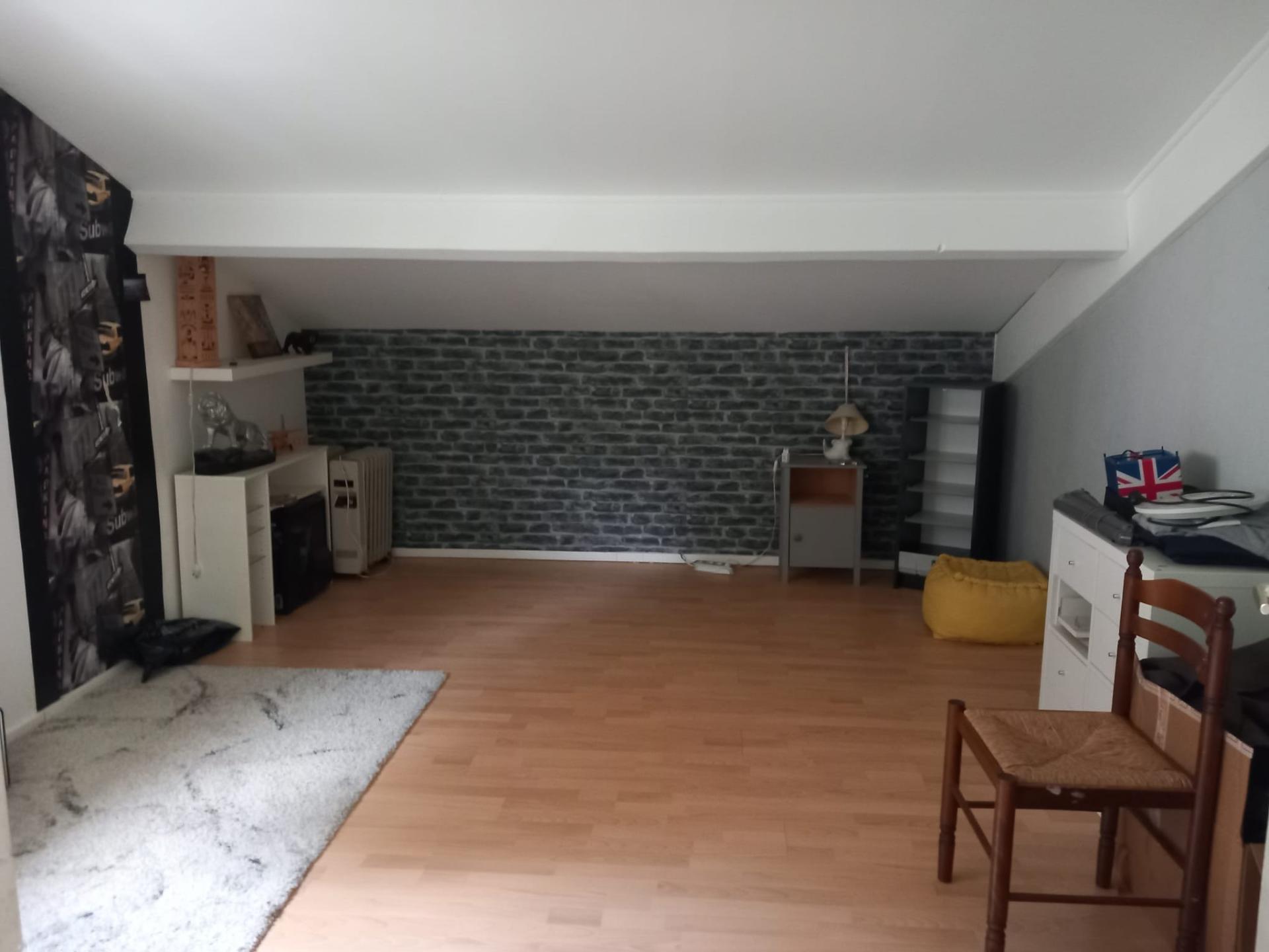 Photo 13 of the listing.