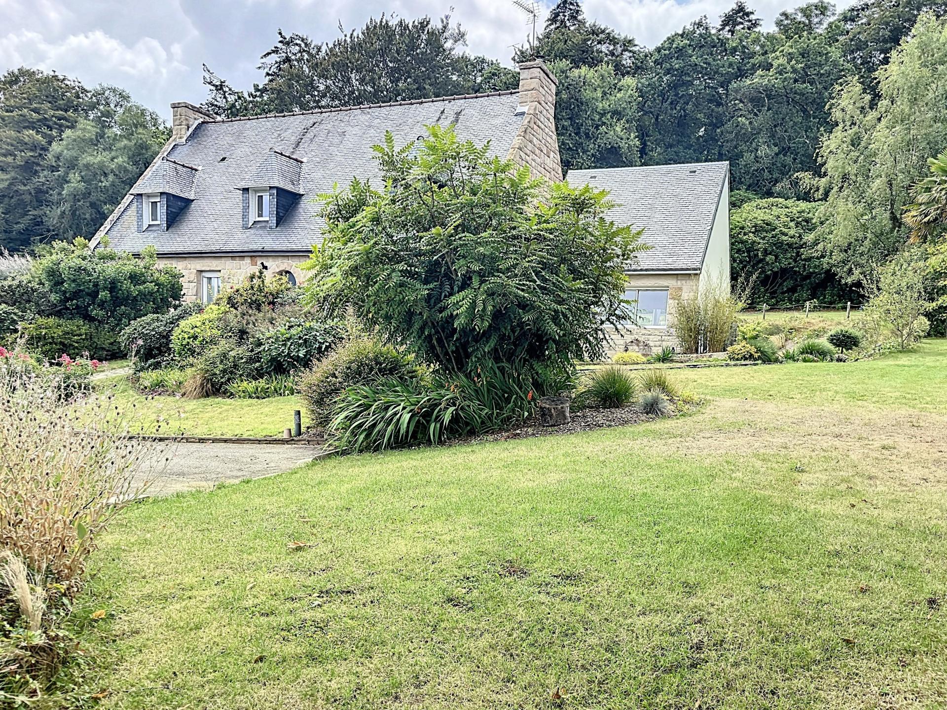 Photo 4 of the listing.