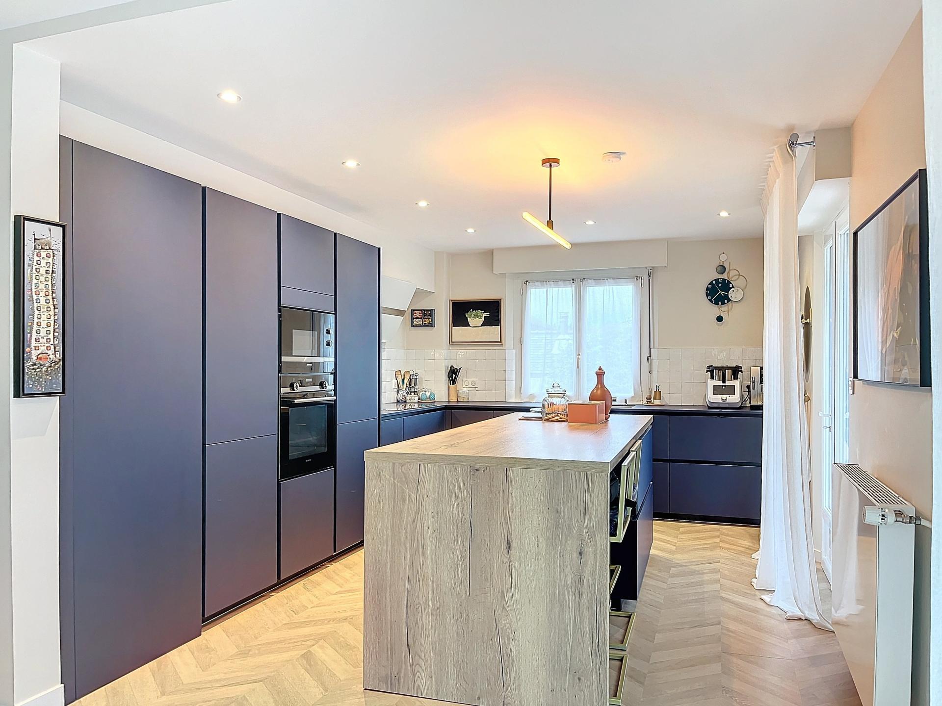 Photo 12 of the listing.