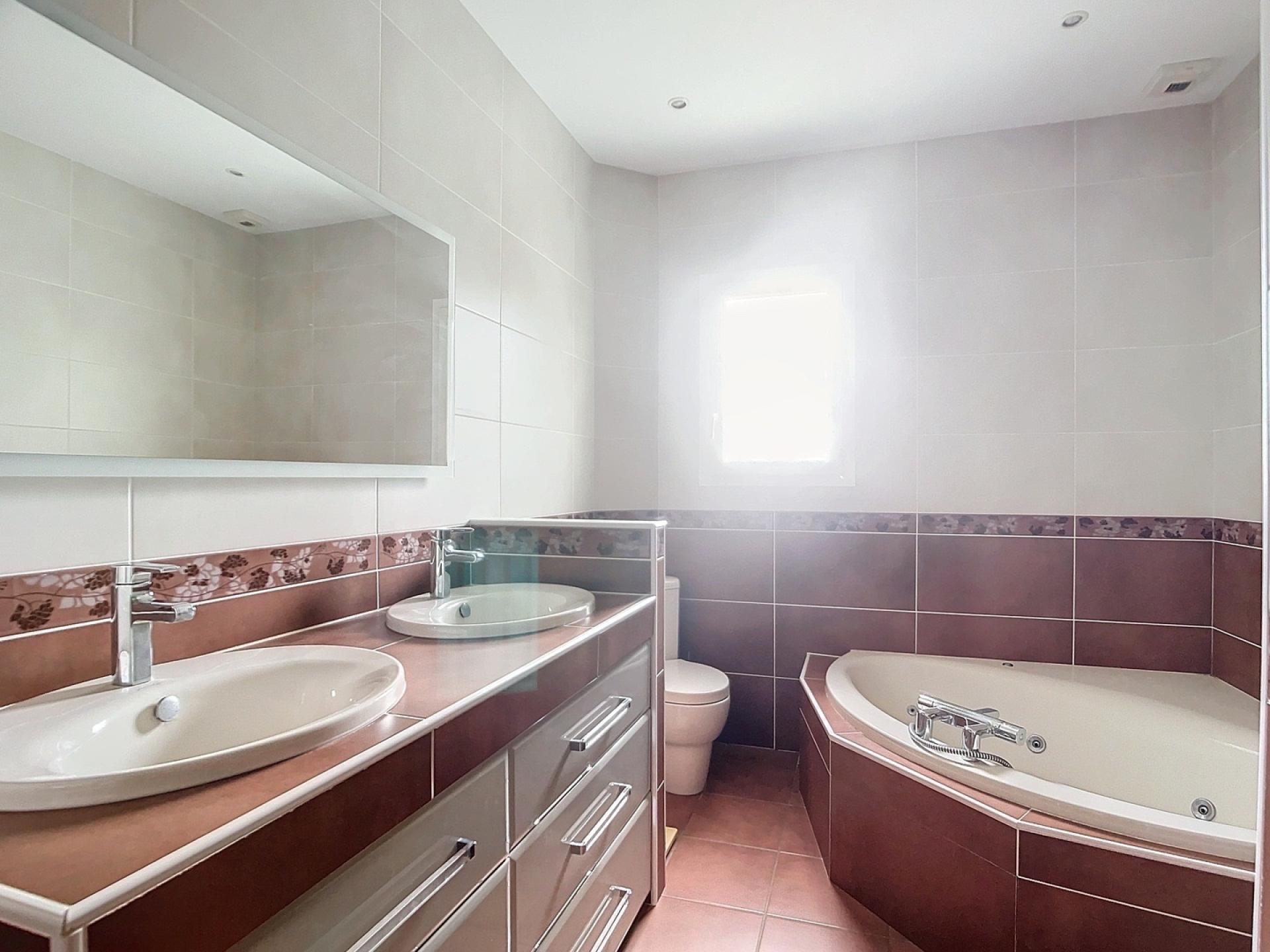 Photo 13 de l'annonce.