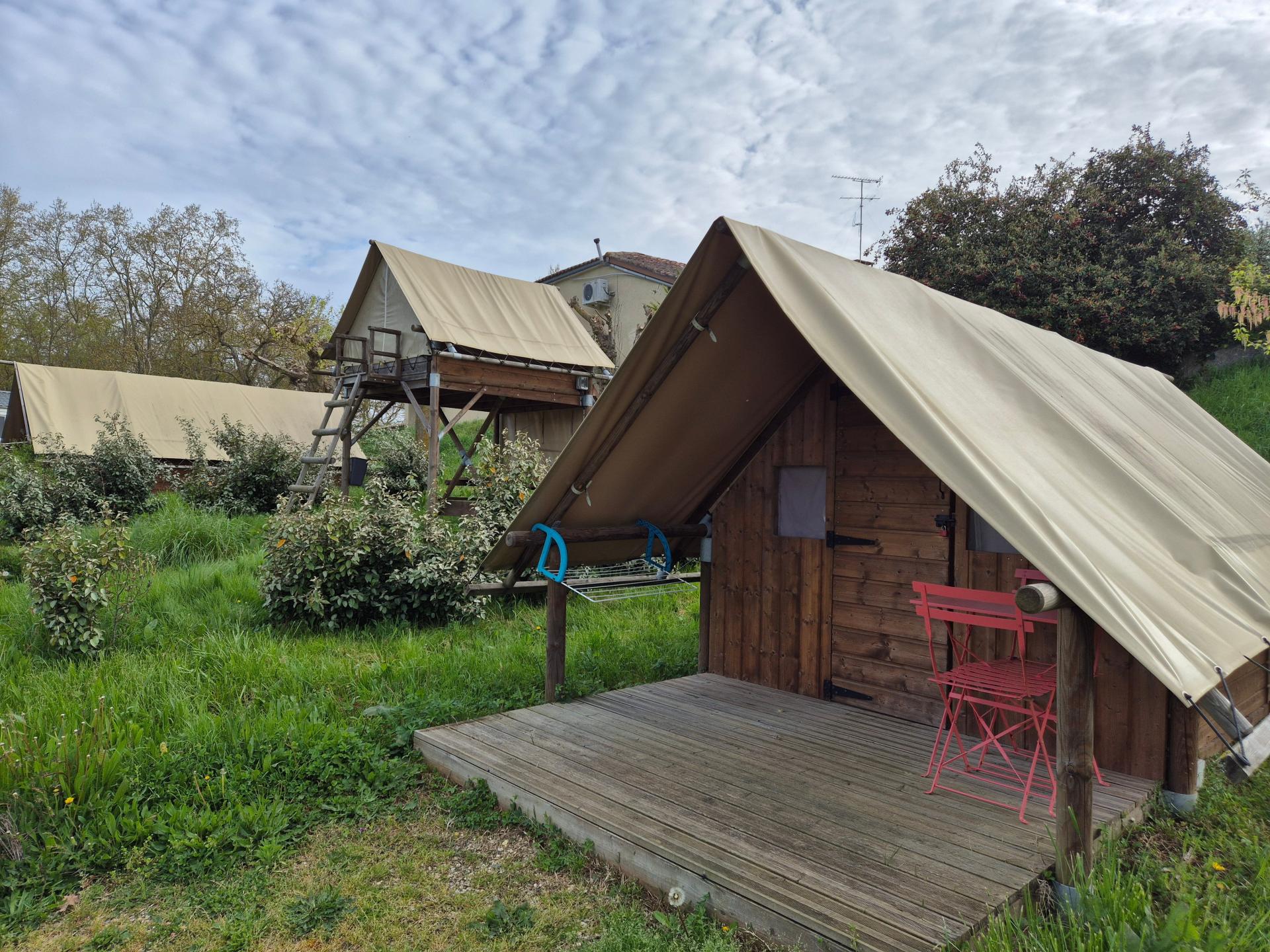 Photo 6 of the listing.