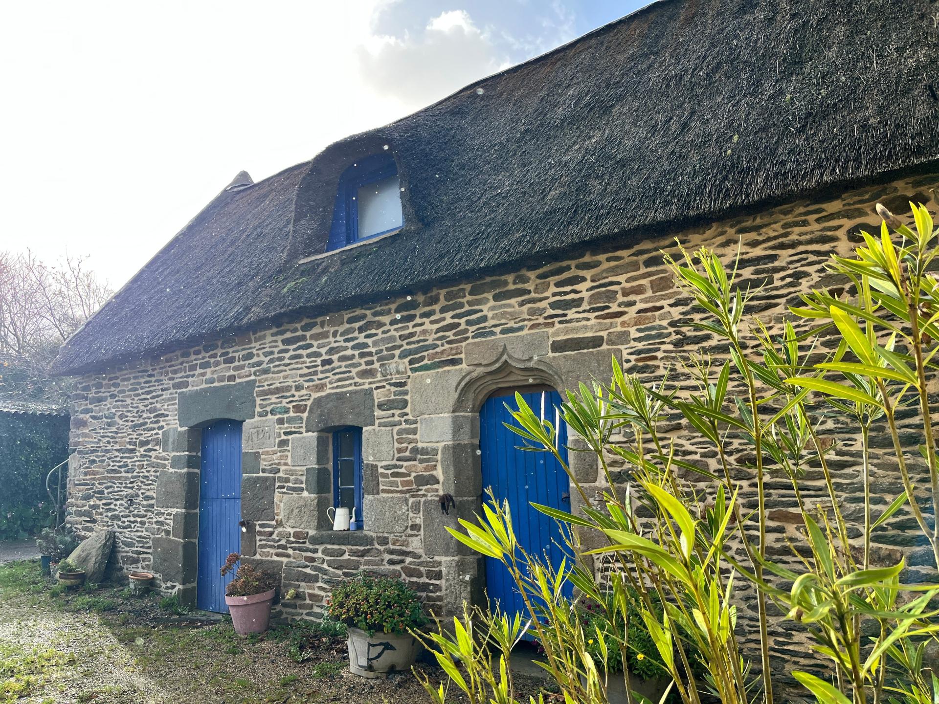 Photo 8 of the listing.