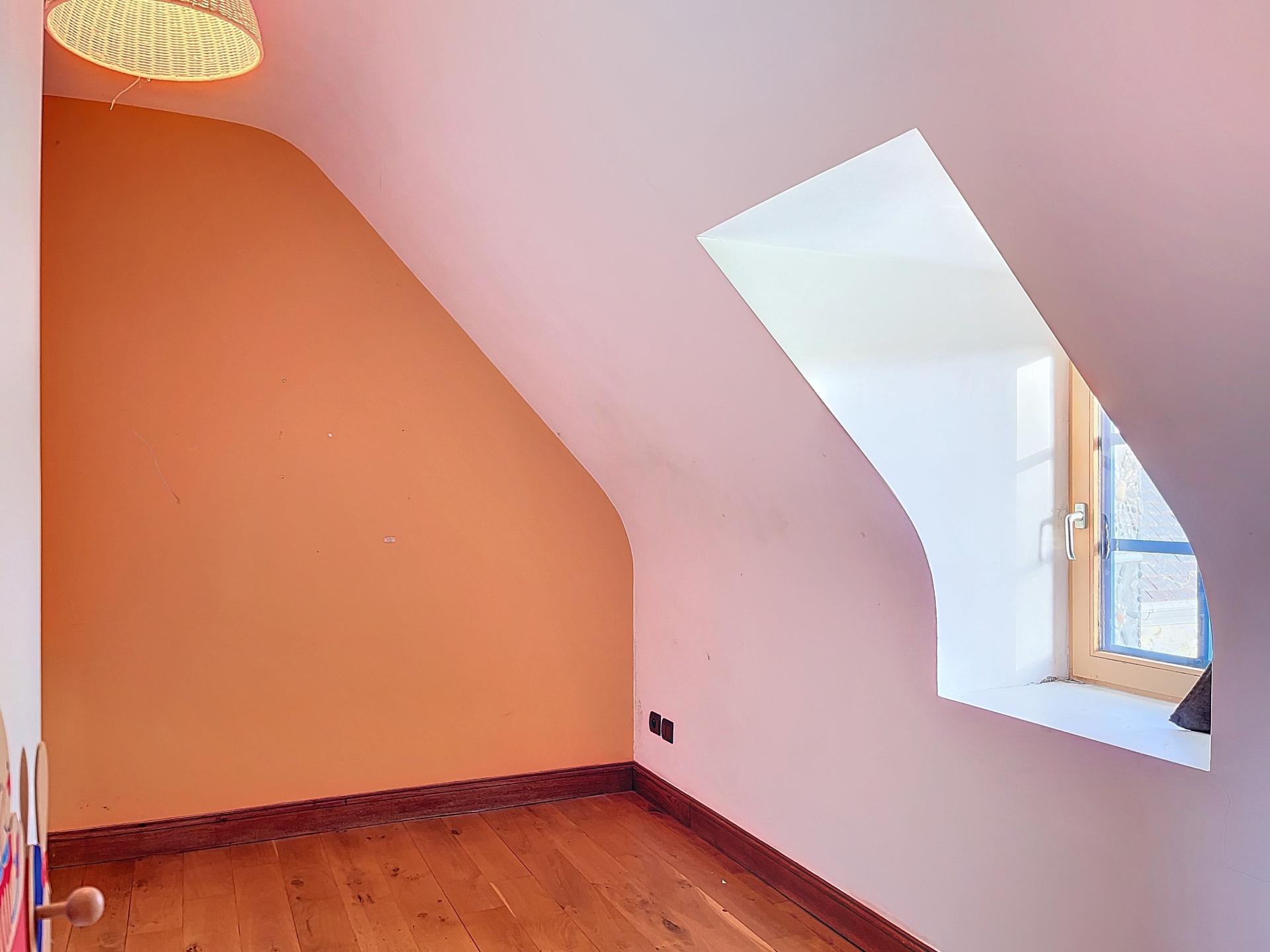 Photo 18 of the listing.