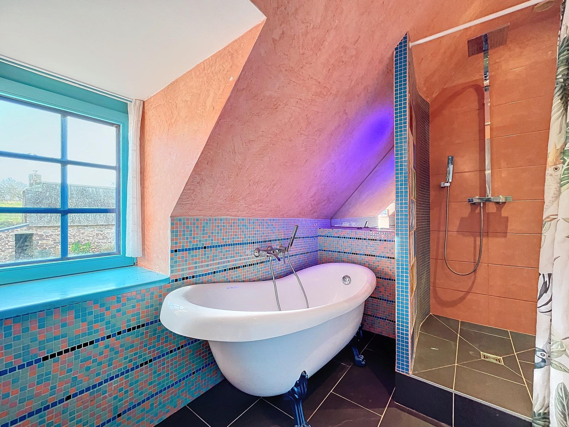 Photo 19 of the listing.