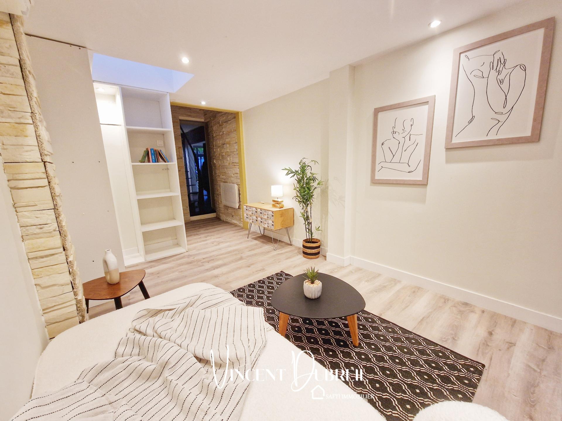 Photo 14 of the listing.