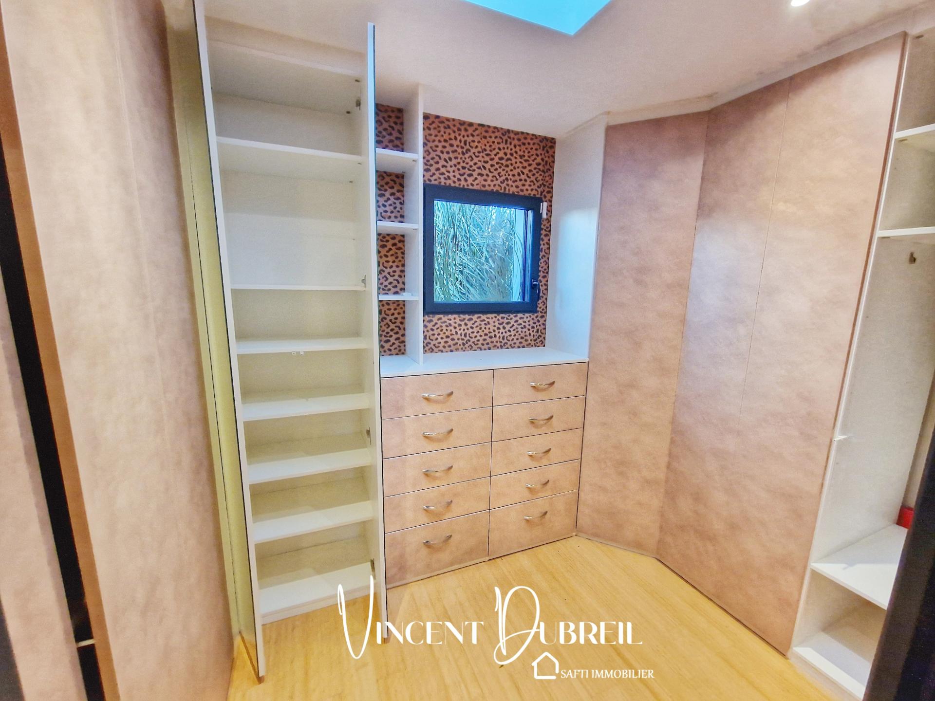 Photo 12 of the listing.