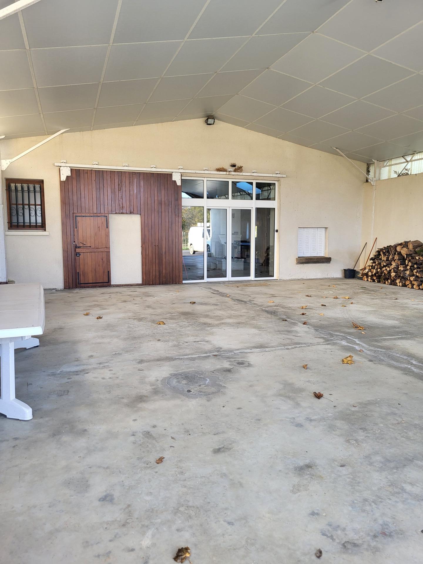 Photo 8 of the listing.