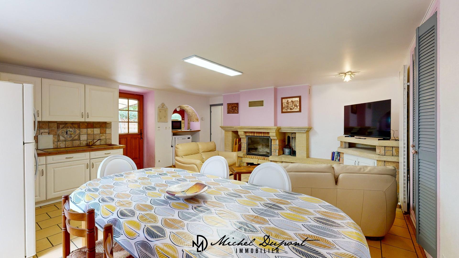 Photo 14 of the listing.