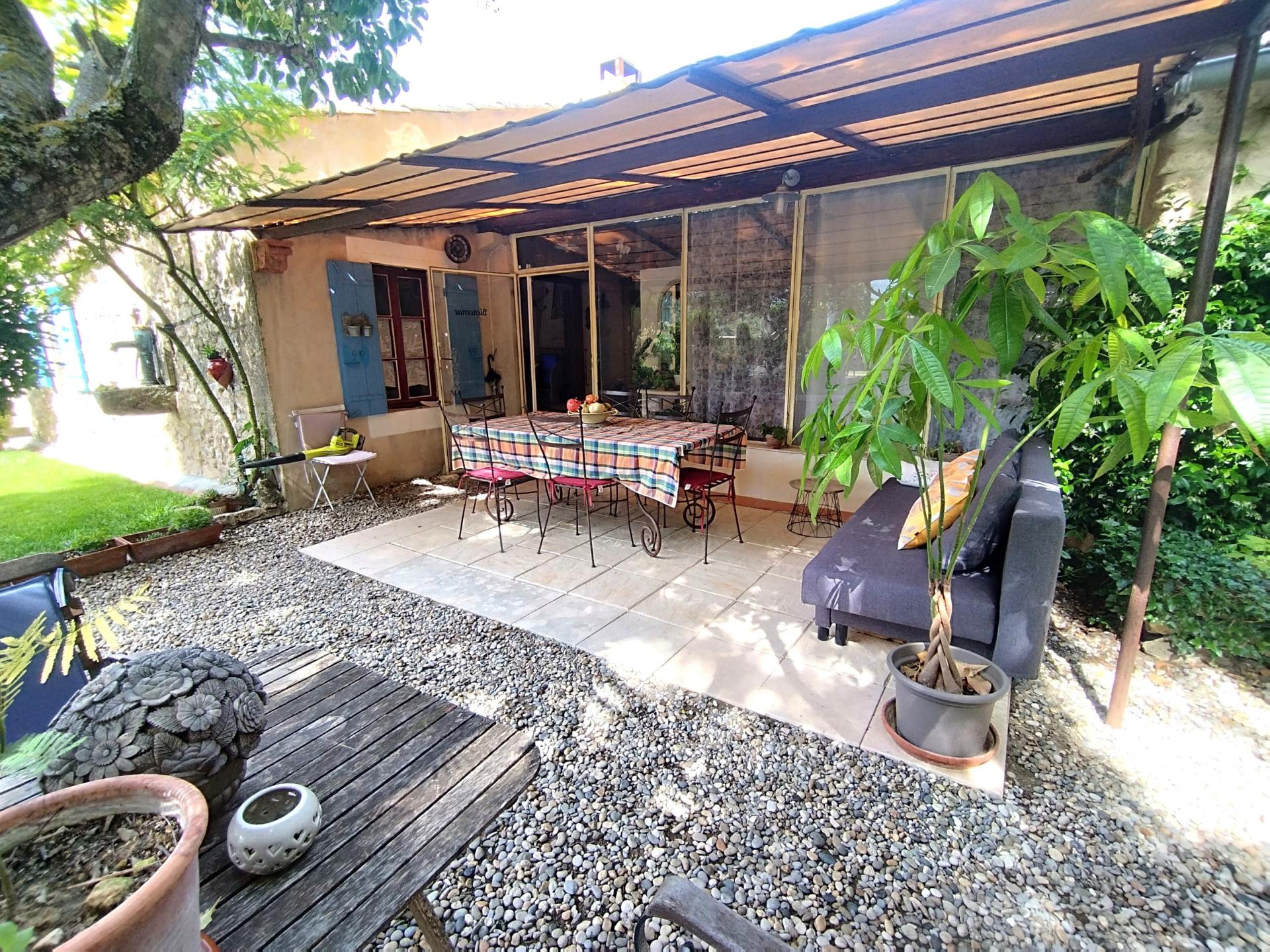 Photo 4 of the listing.