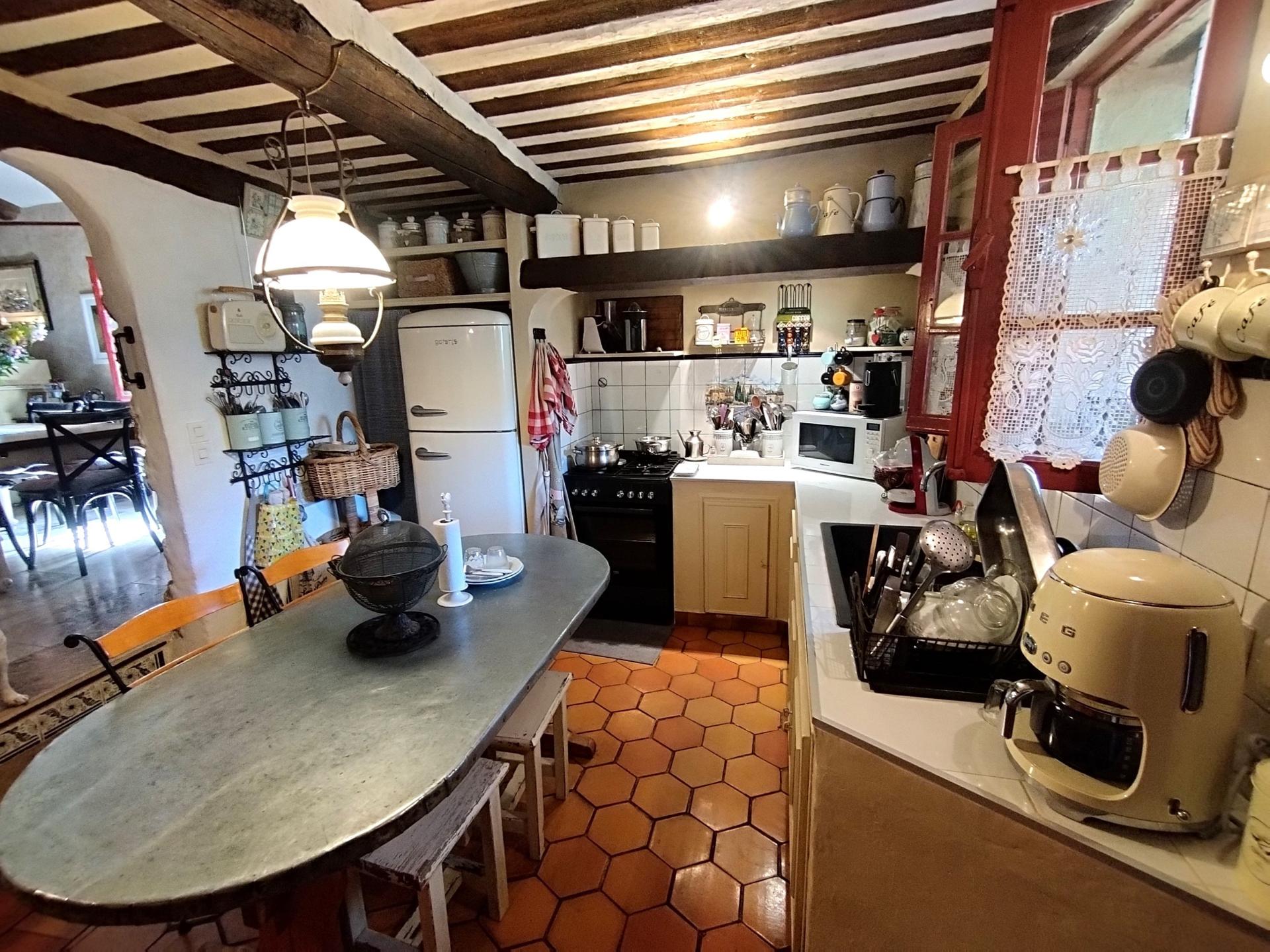 Photo 8 of the listing.