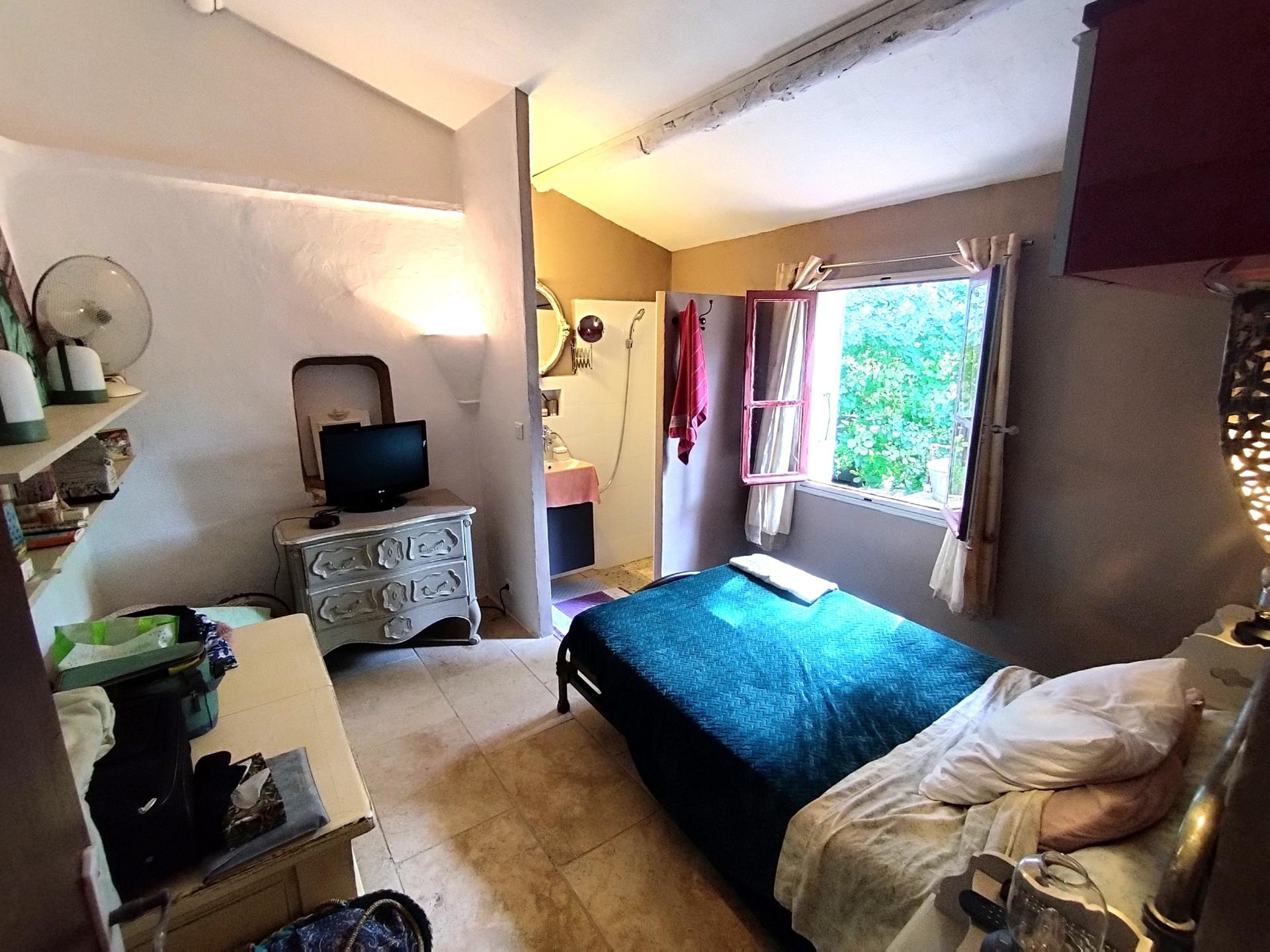 Photo 9 of the listing.