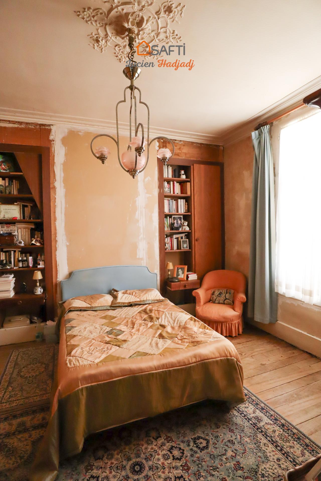 Photo 14 of the listing.