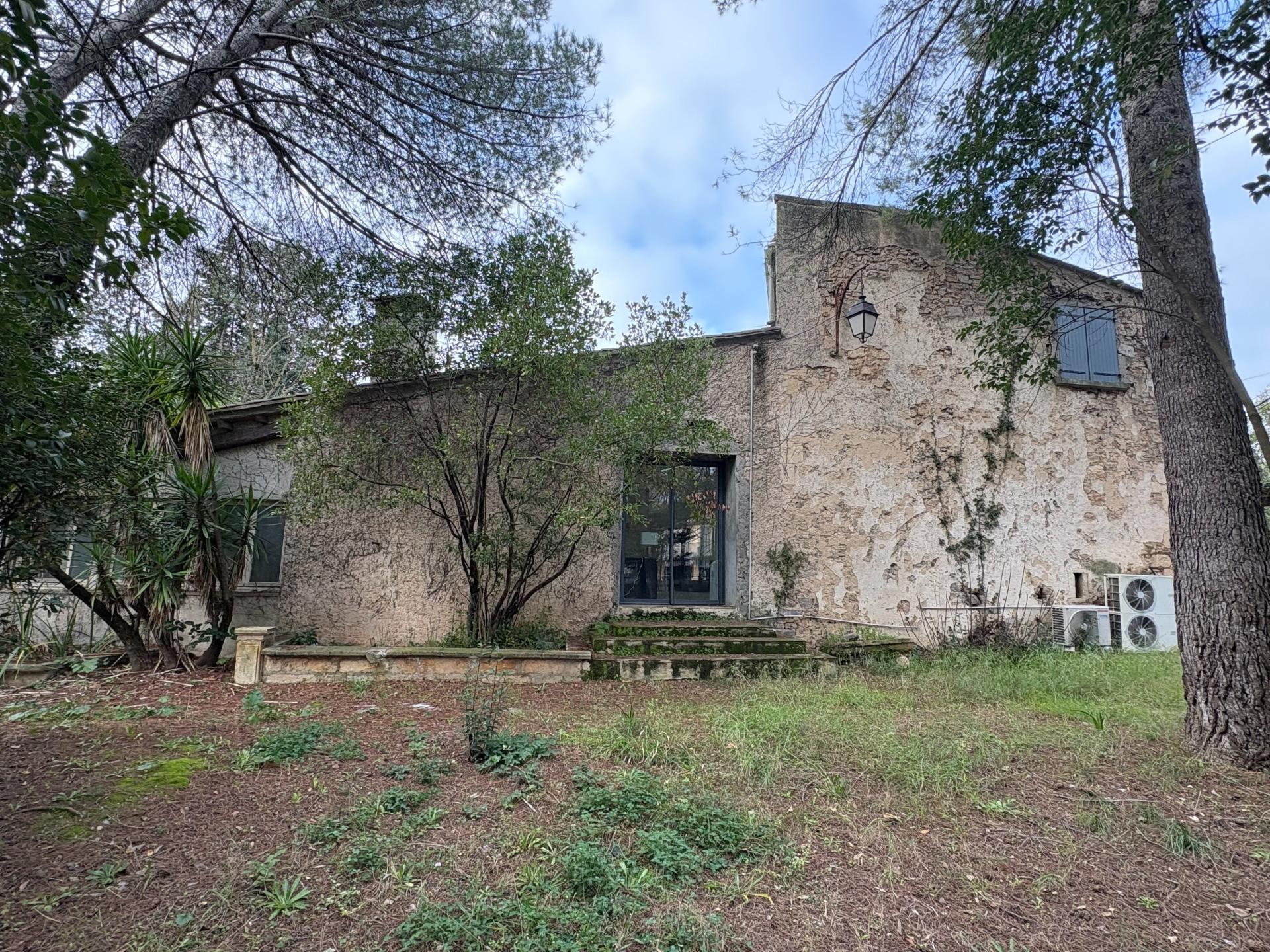 Photo 4 of the listing.