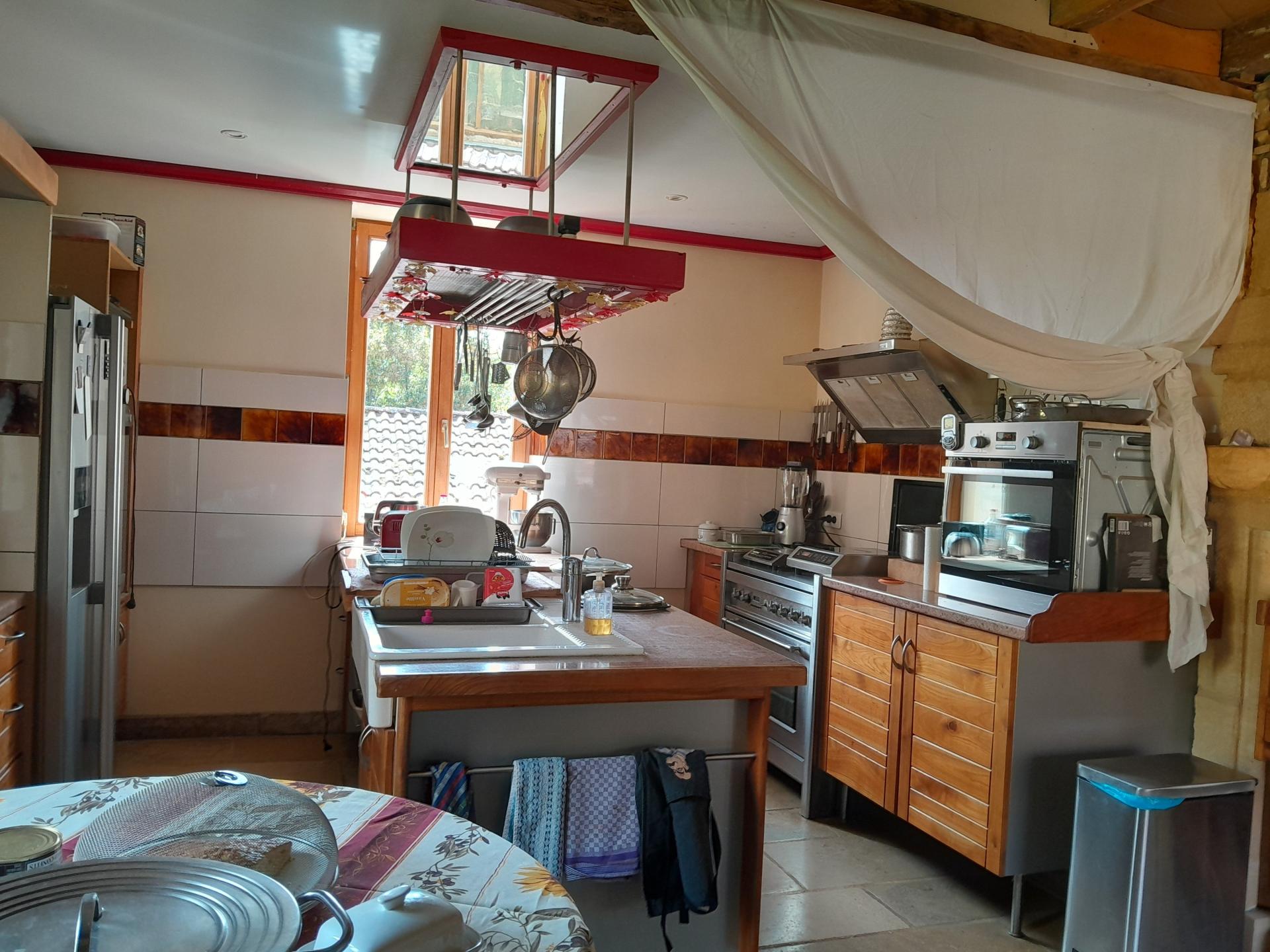 Photo 10 of the listing.