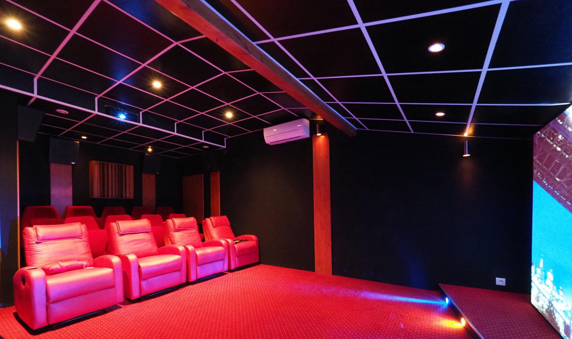 Photo 11 of the listing.