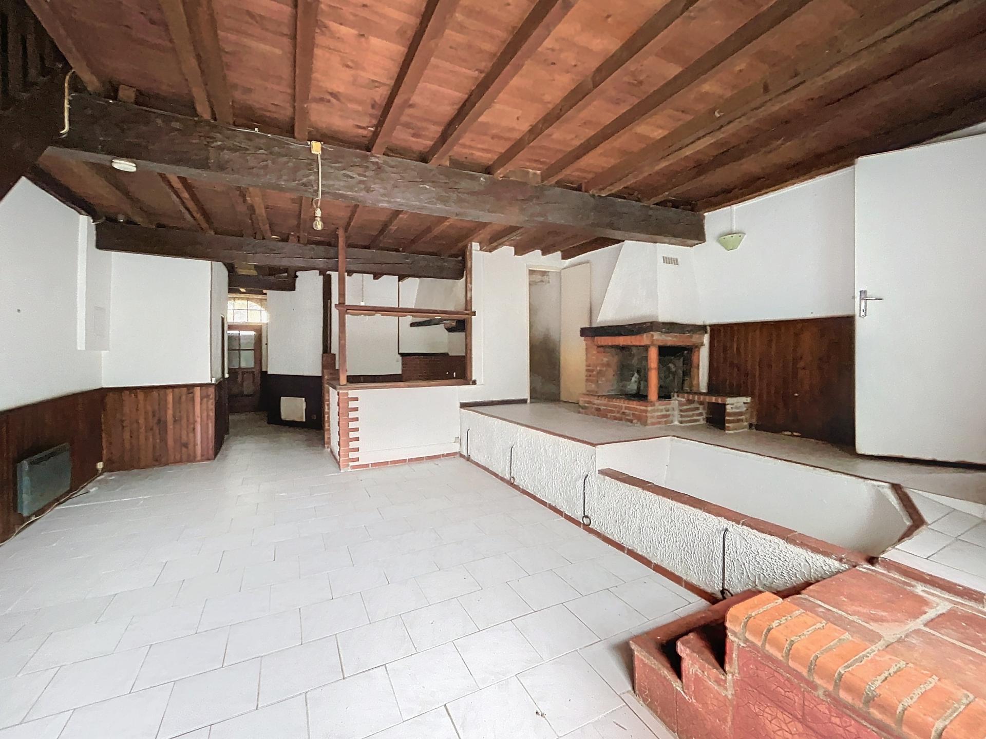 Photo 3 of the listing.