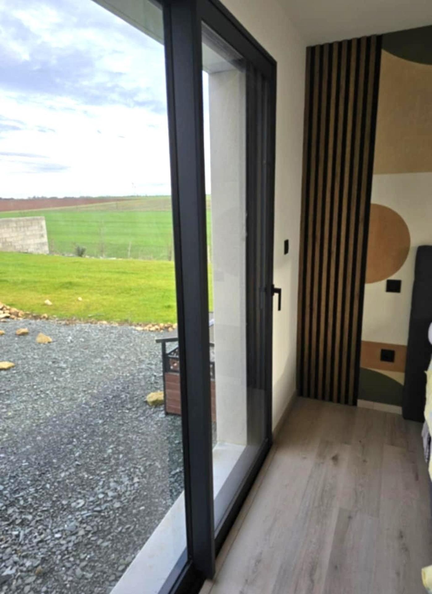 Photo 9 of the listing.