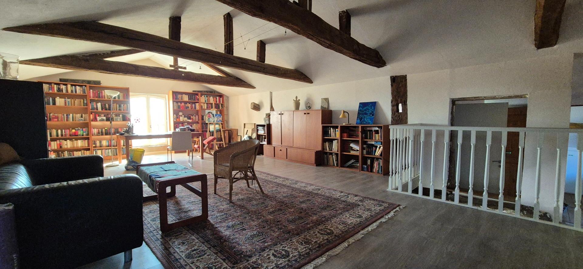 Photo 11 of the listing.