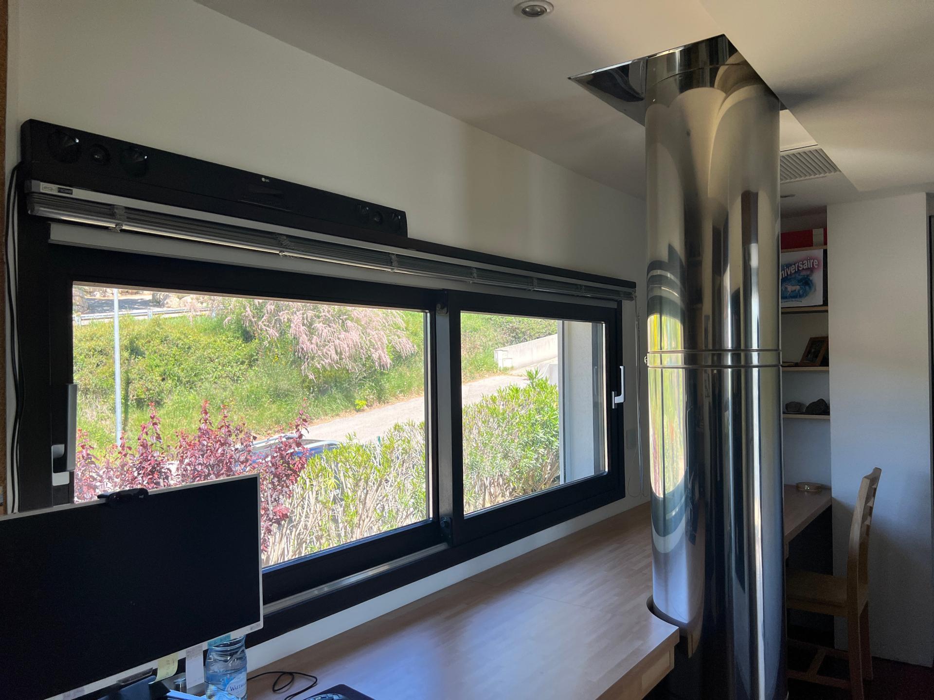 Photo 9 of the listing.