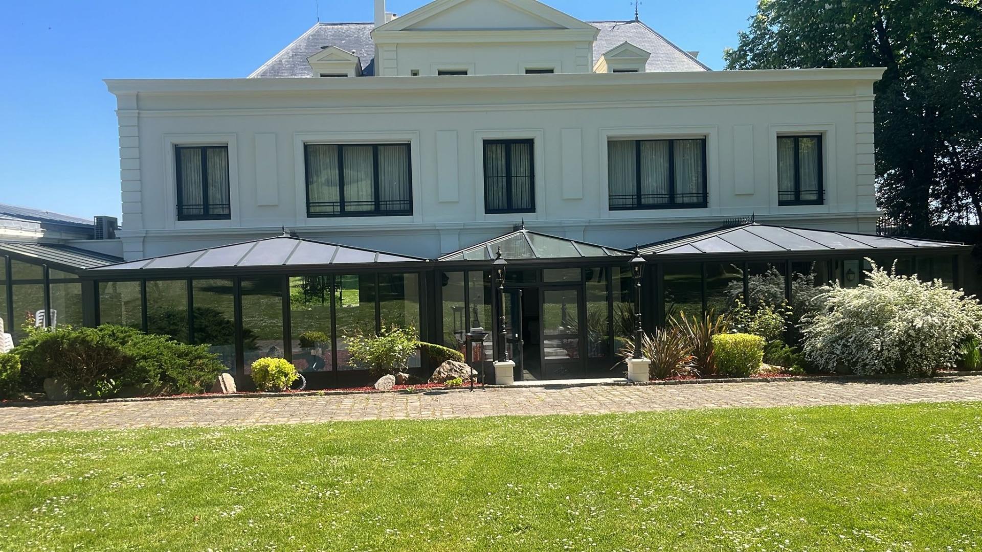 Photo 17 of the listing.