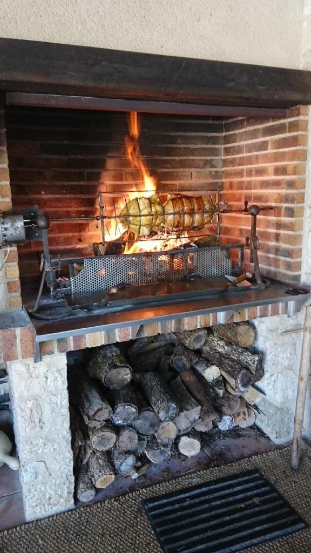 Photo 6 of the listing.