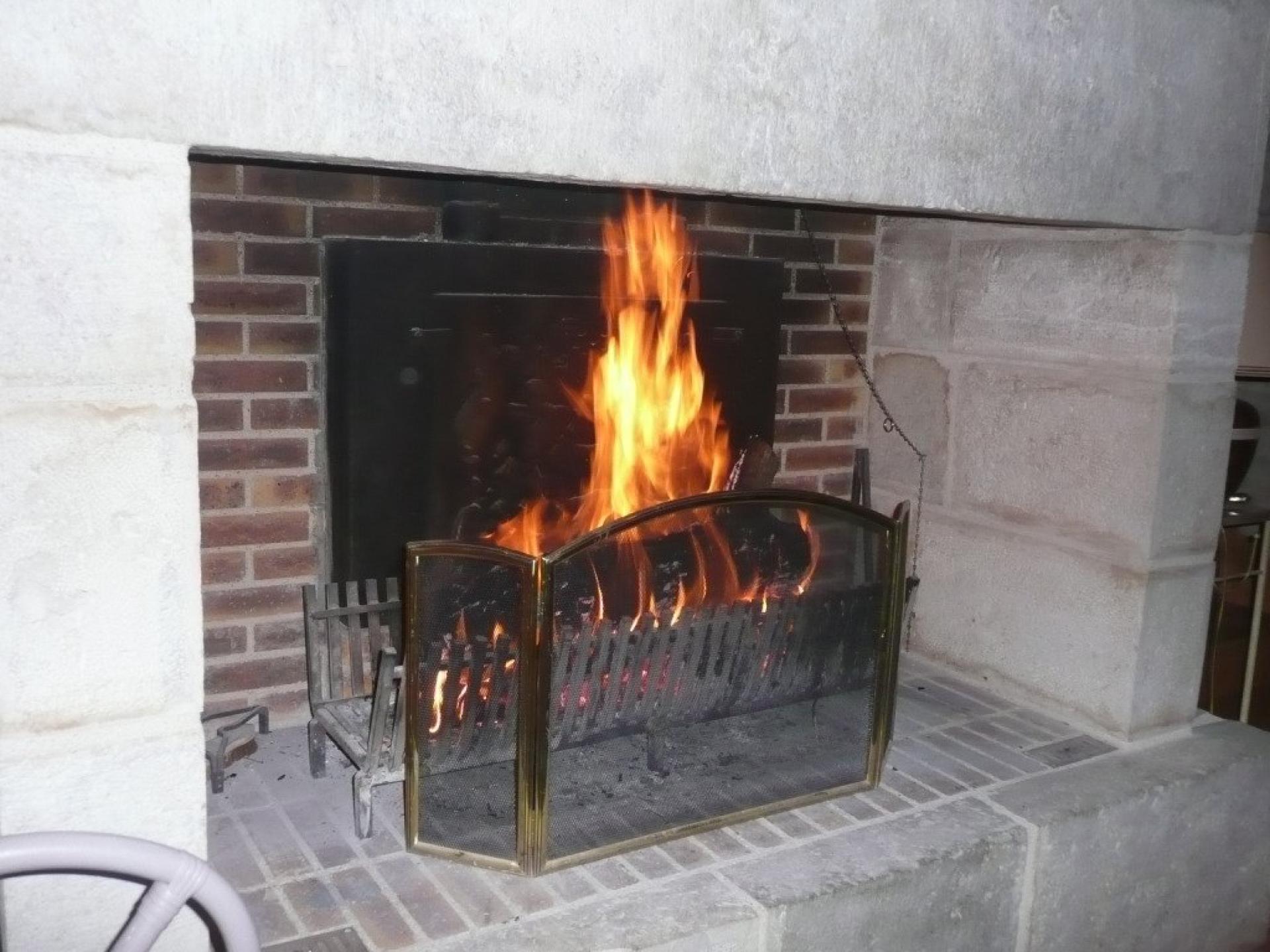 Photo 11 of the listing.